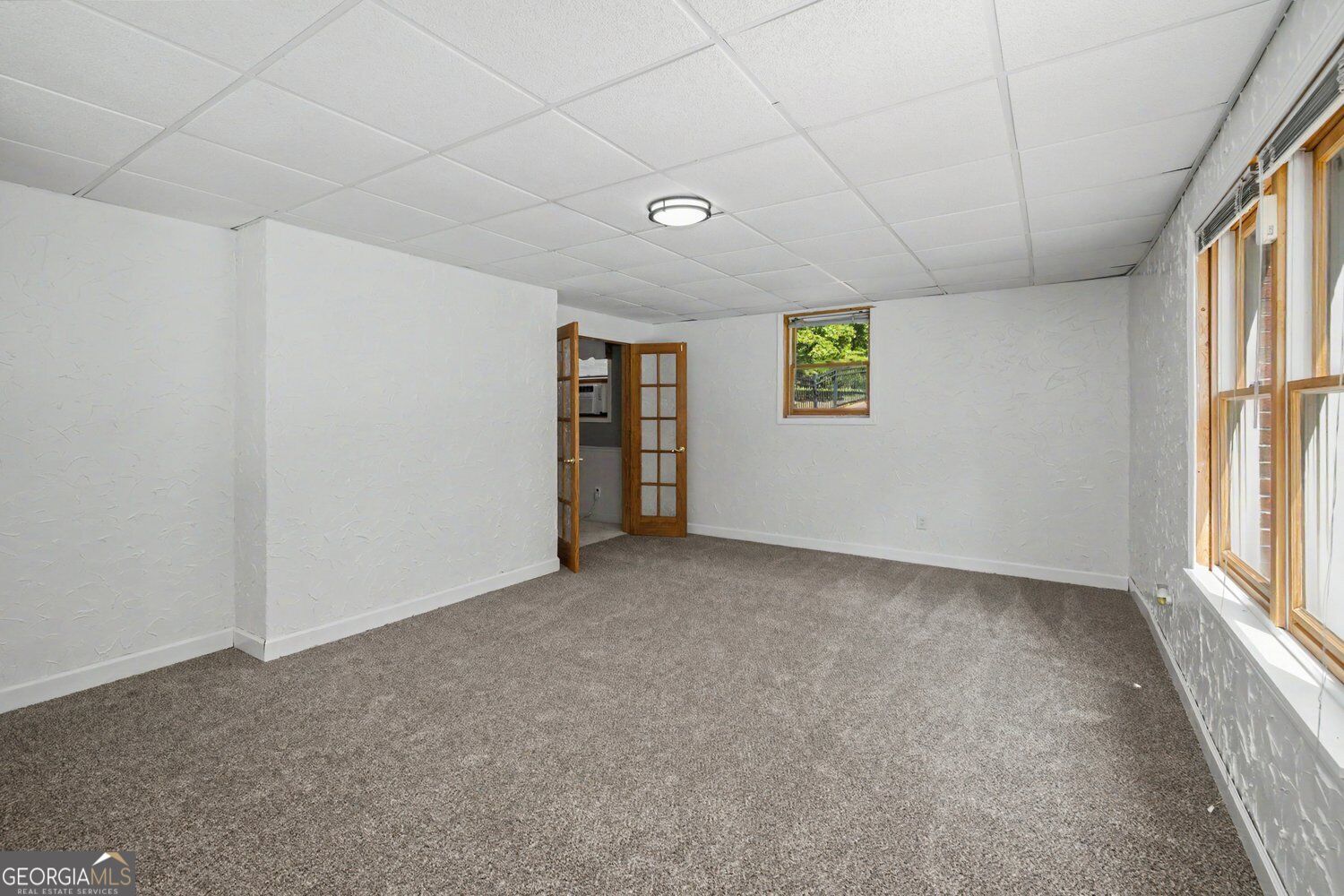 502 Wedgepark Drive Property Photo 33