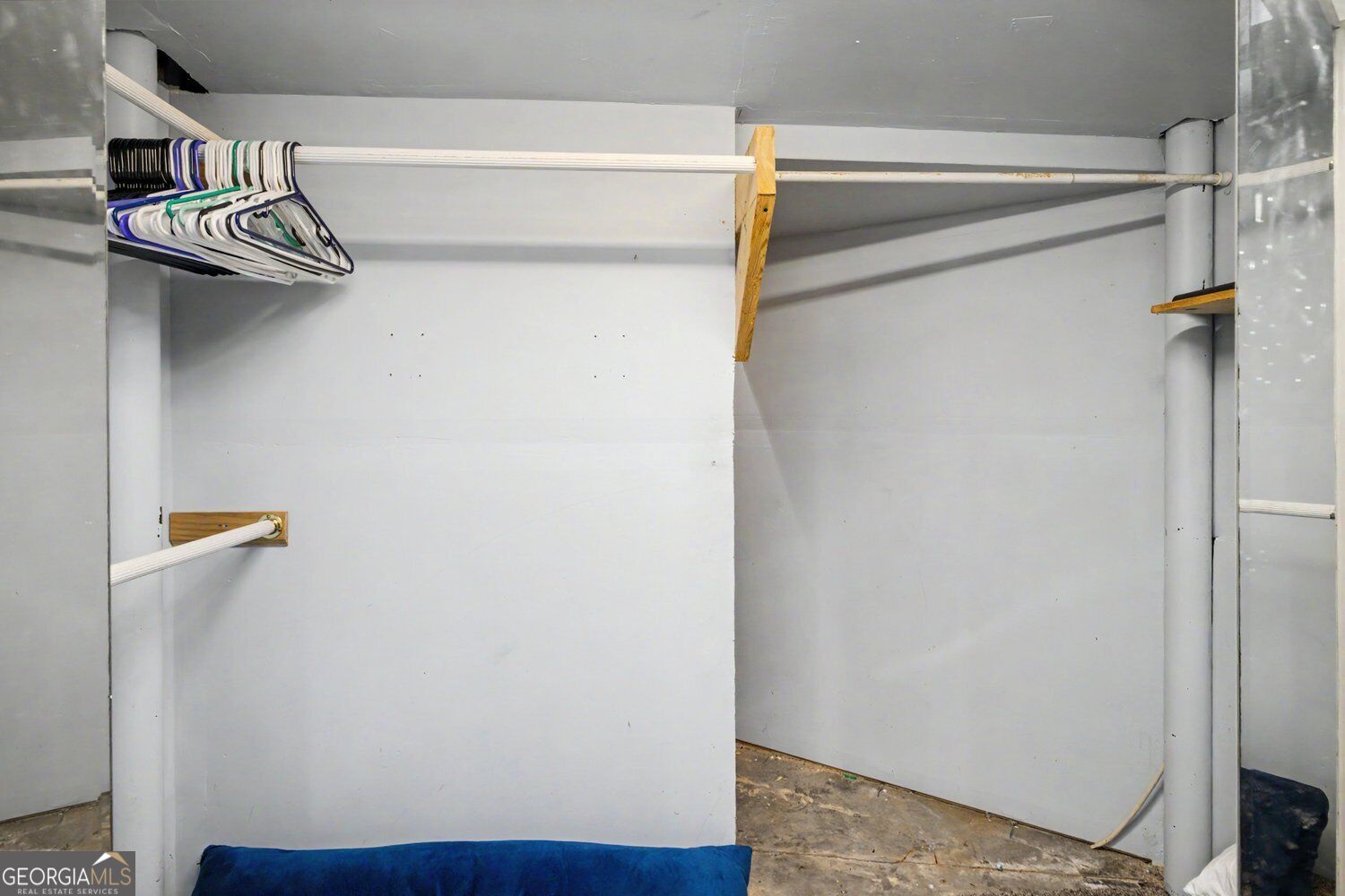 502 Wedgepark Drive Property Photo 36
