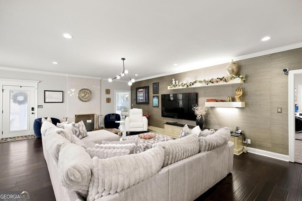 871 Tufthunter Property Photo 11