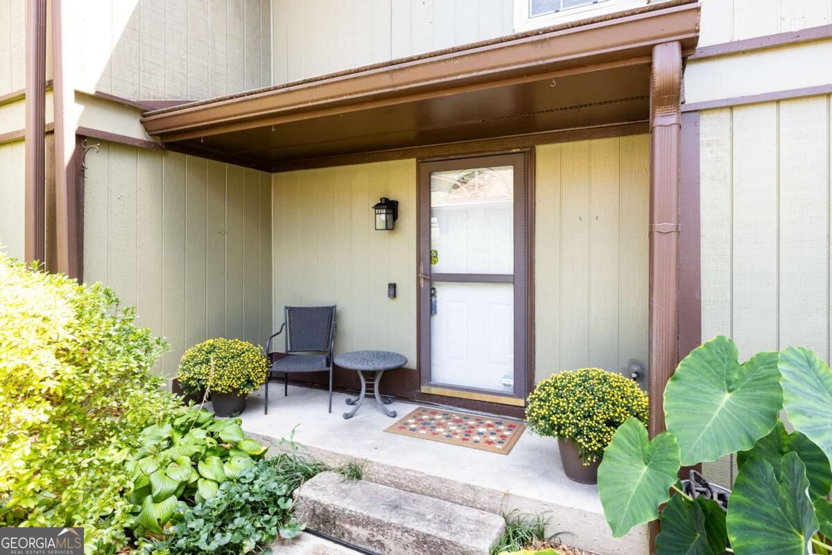 2702 Meadow Mere E Property Photo 1