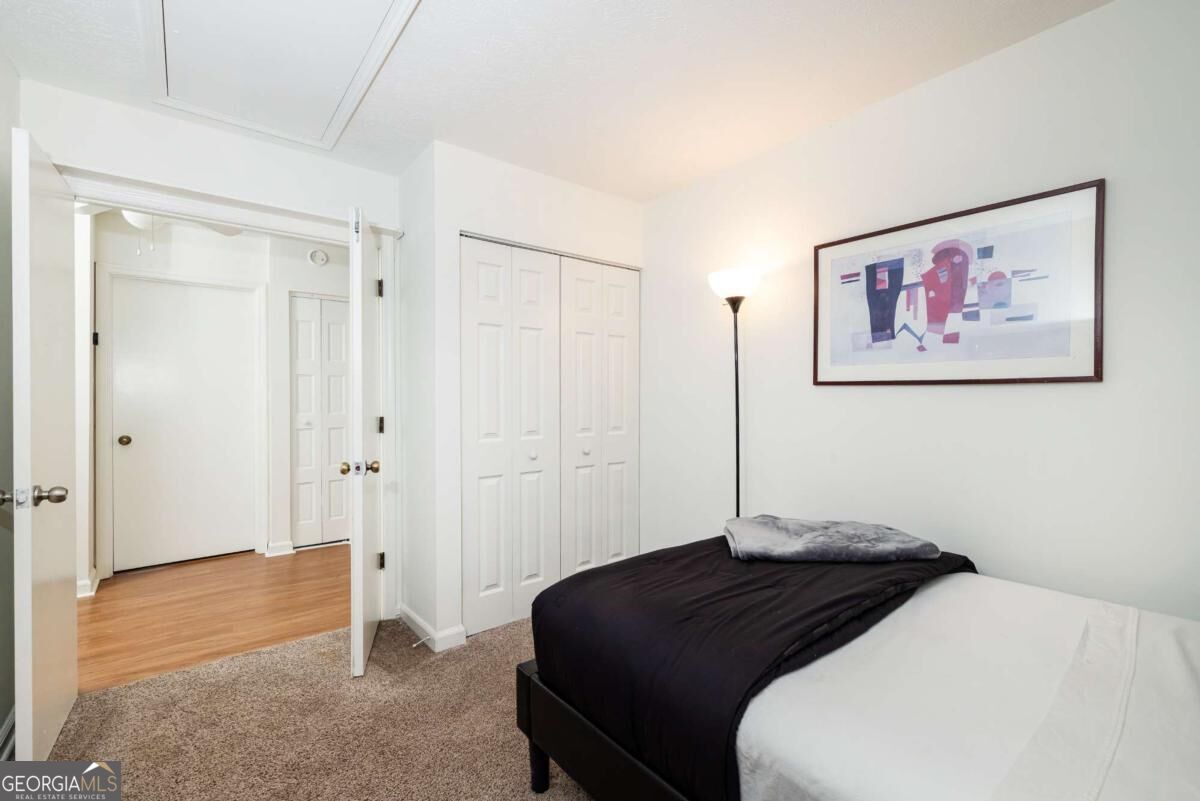 2702 Meadow Mere E Property Photo 18