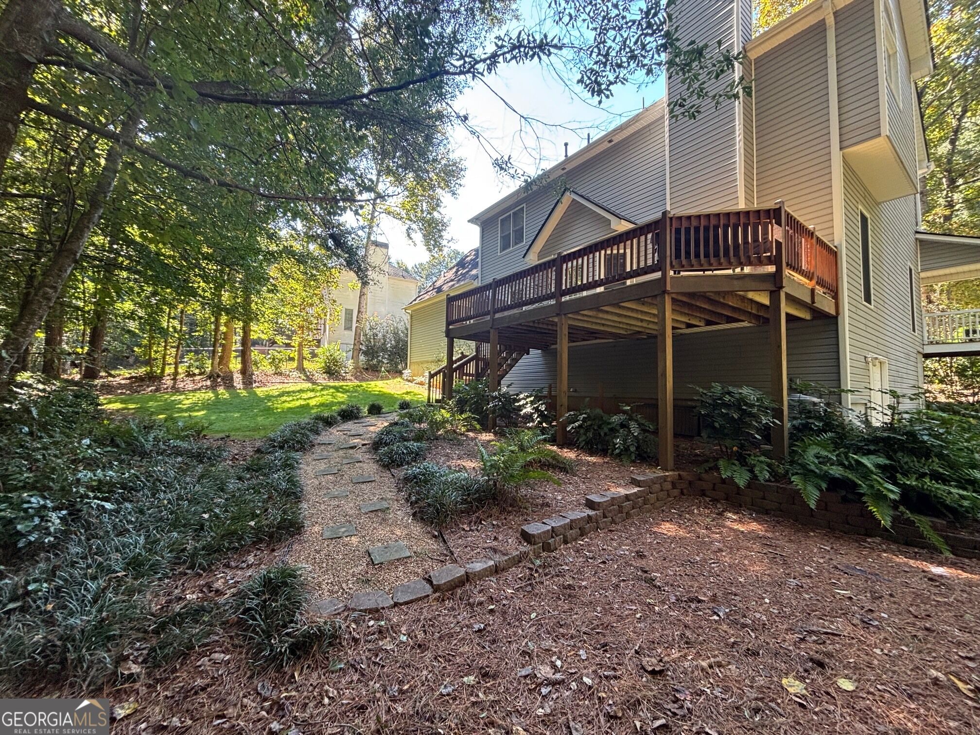558 Whitby Drive Property Photo 30