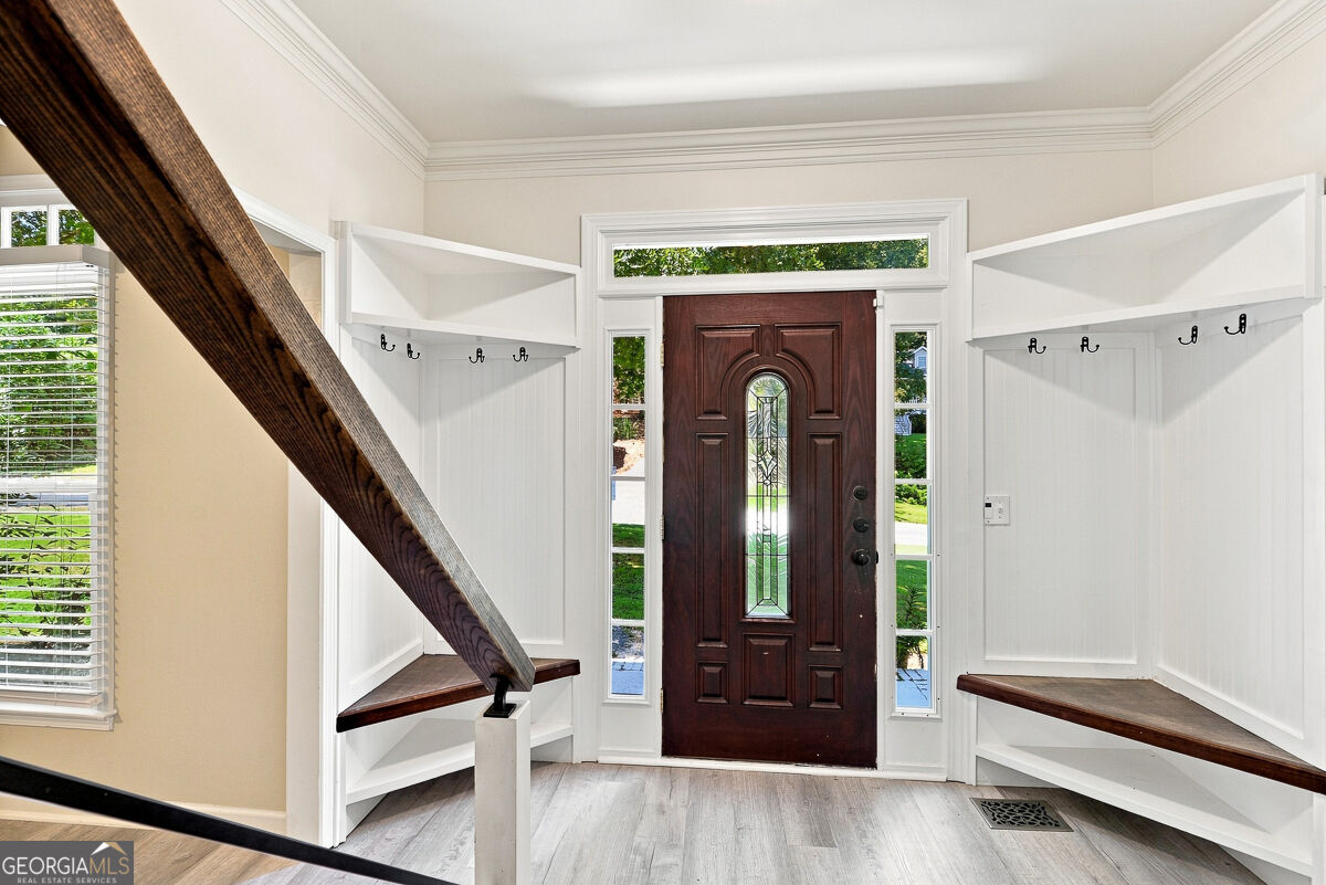 3524 Pine Grove Drive Property Photo 6