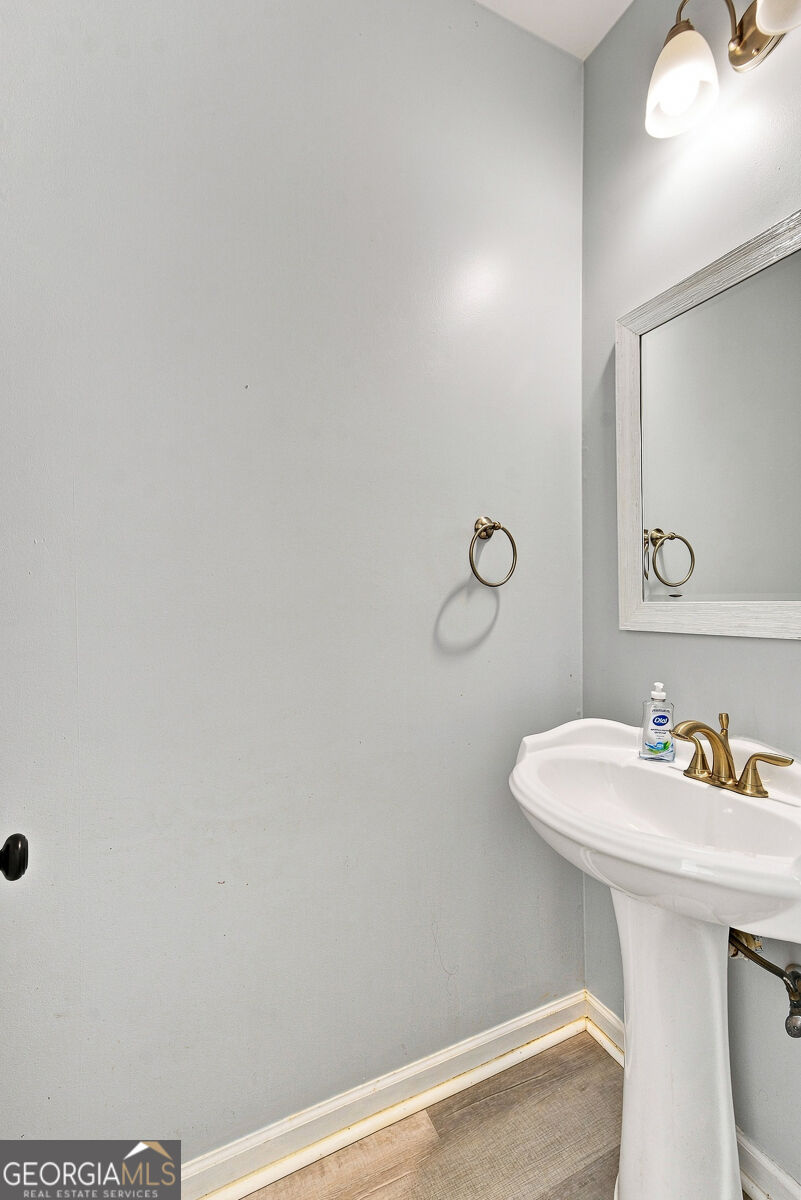 3524 Pine Grove Drive Property Photo 12
