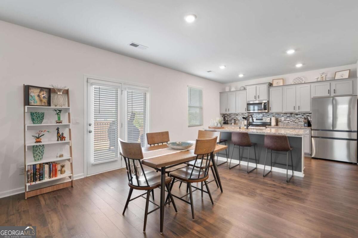 258 Aster Avenue Property Photo 14