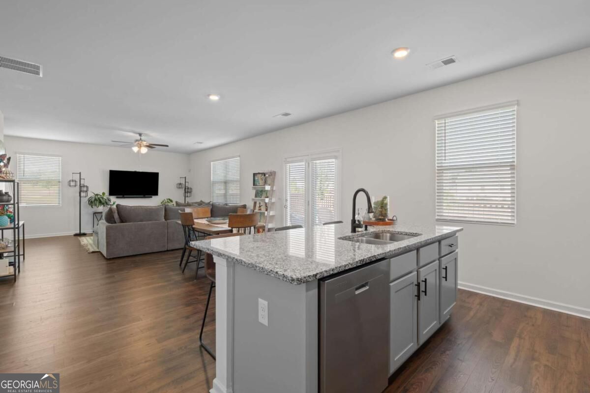 258 Aster Avenue Property Photo 21