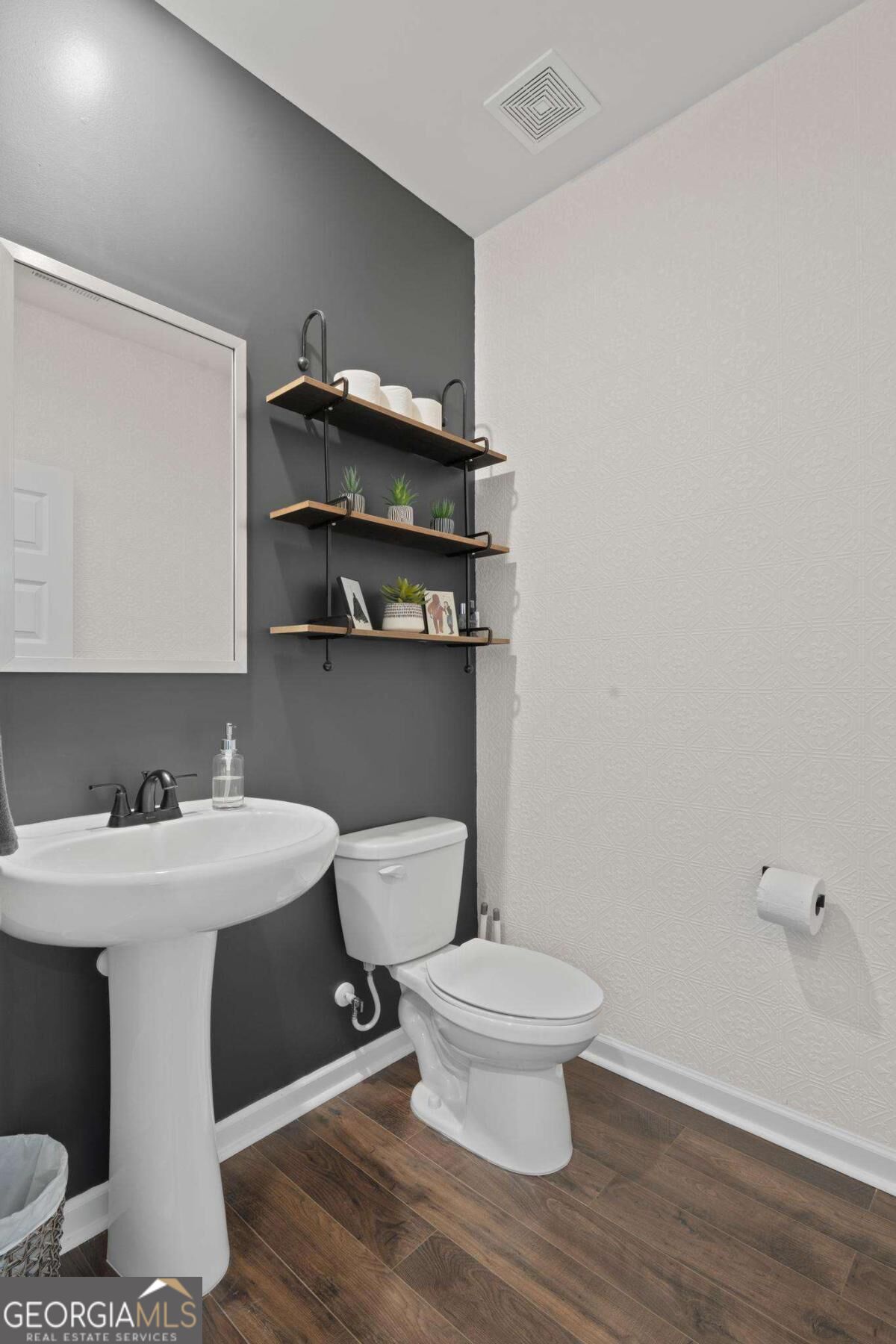 258 Aster Avenue Property Photo 23