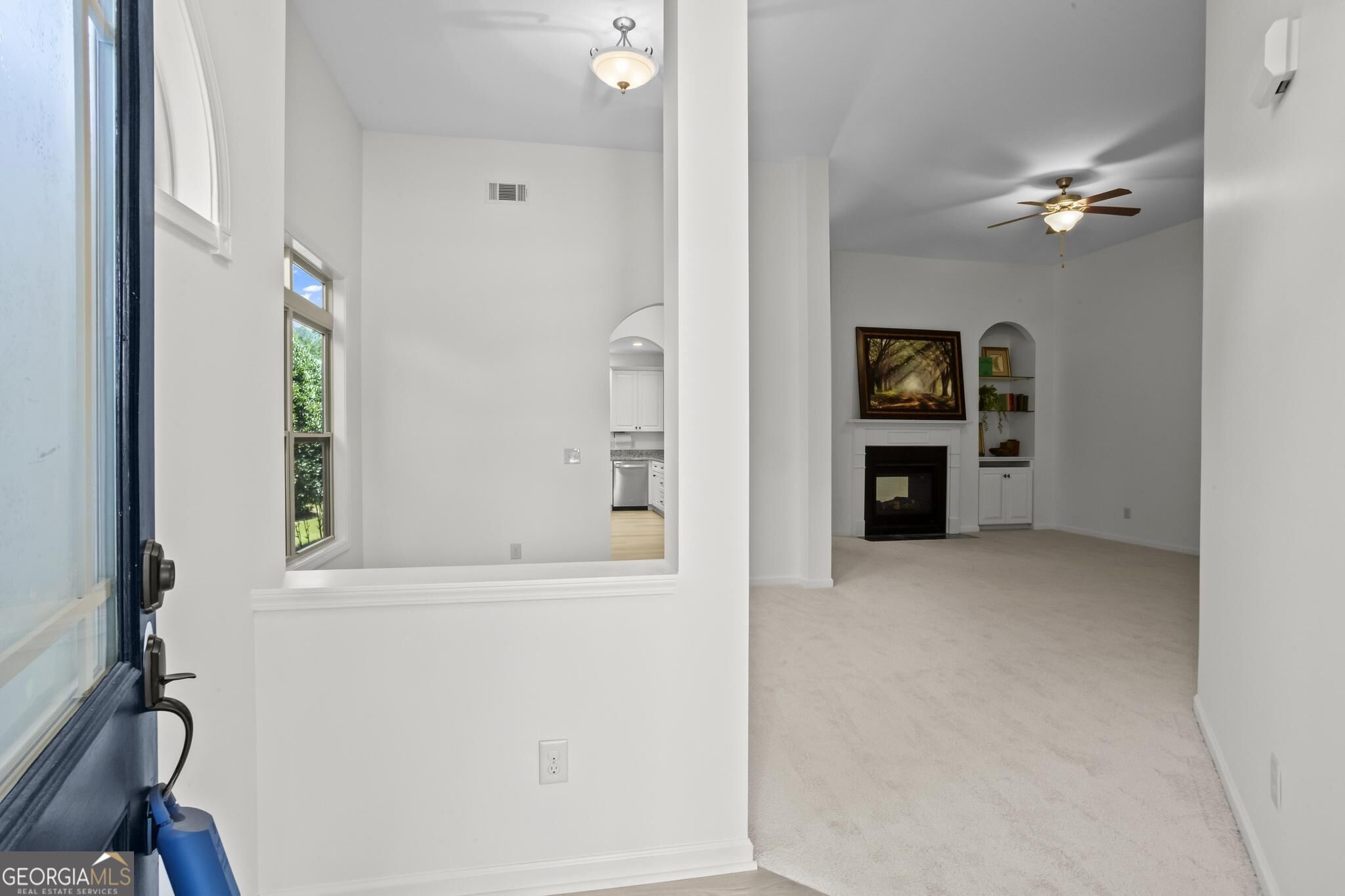 152 Stonebridge Crossing Property Photo 5