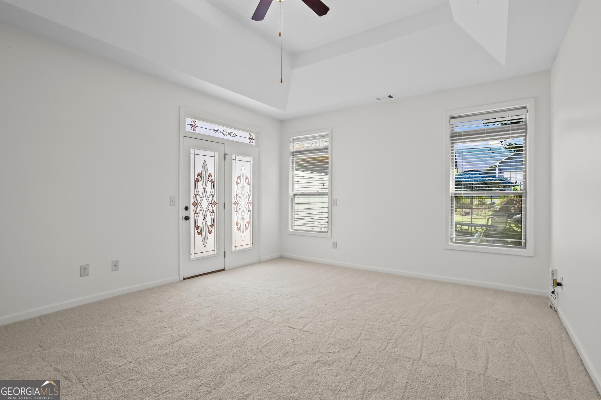 152 Stonebridge Crossing Property Photo 18