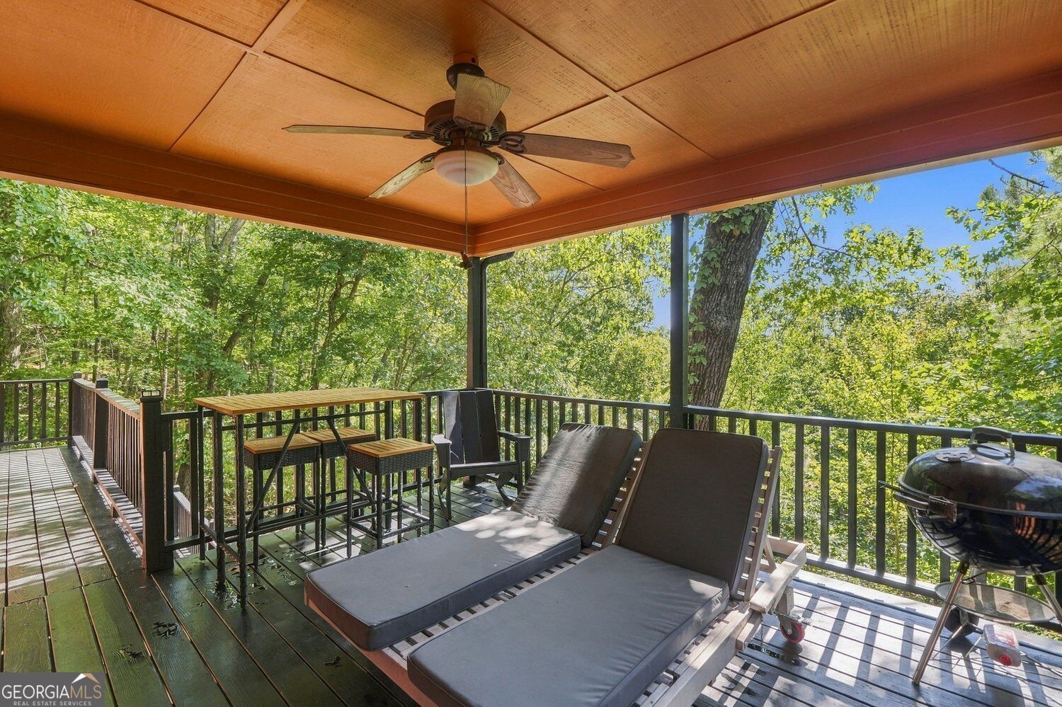 579 Galaxy Way Ne Property Photo 5