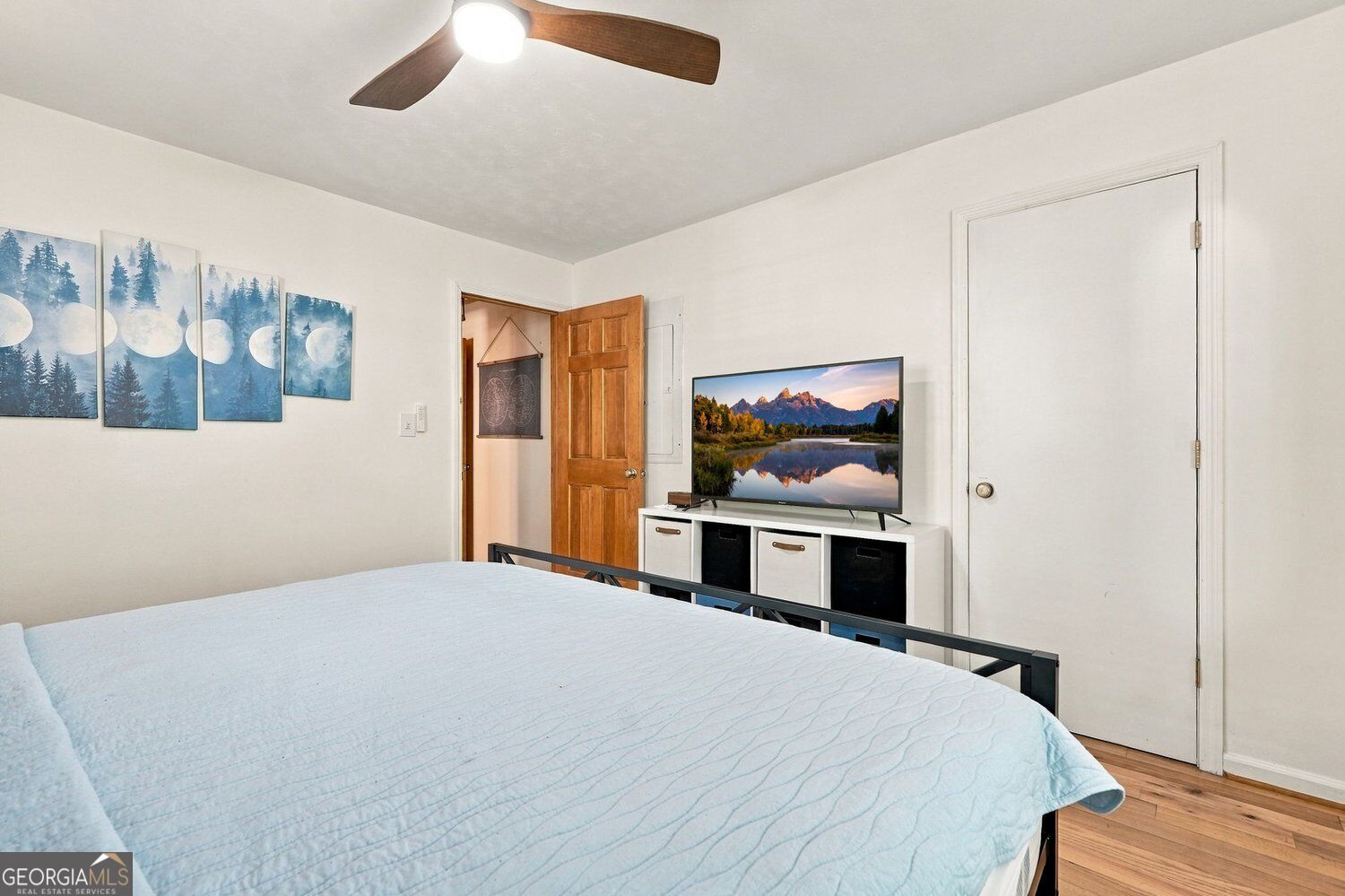 579 Galaxy Way Ne Property Photo 16