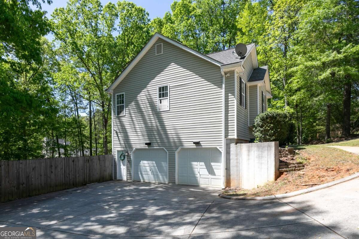 9420 Poole Road Property Photo 4