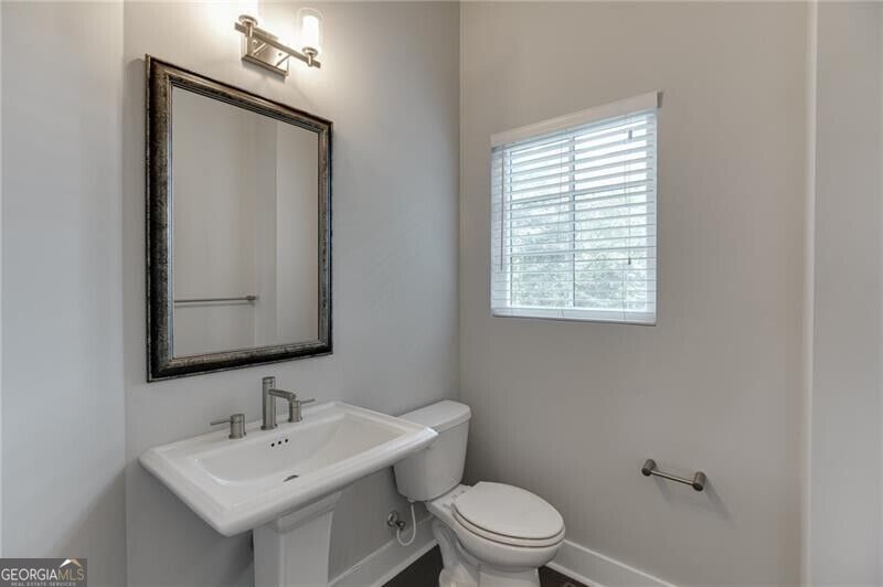 721 Taylor Court Property Photo 14