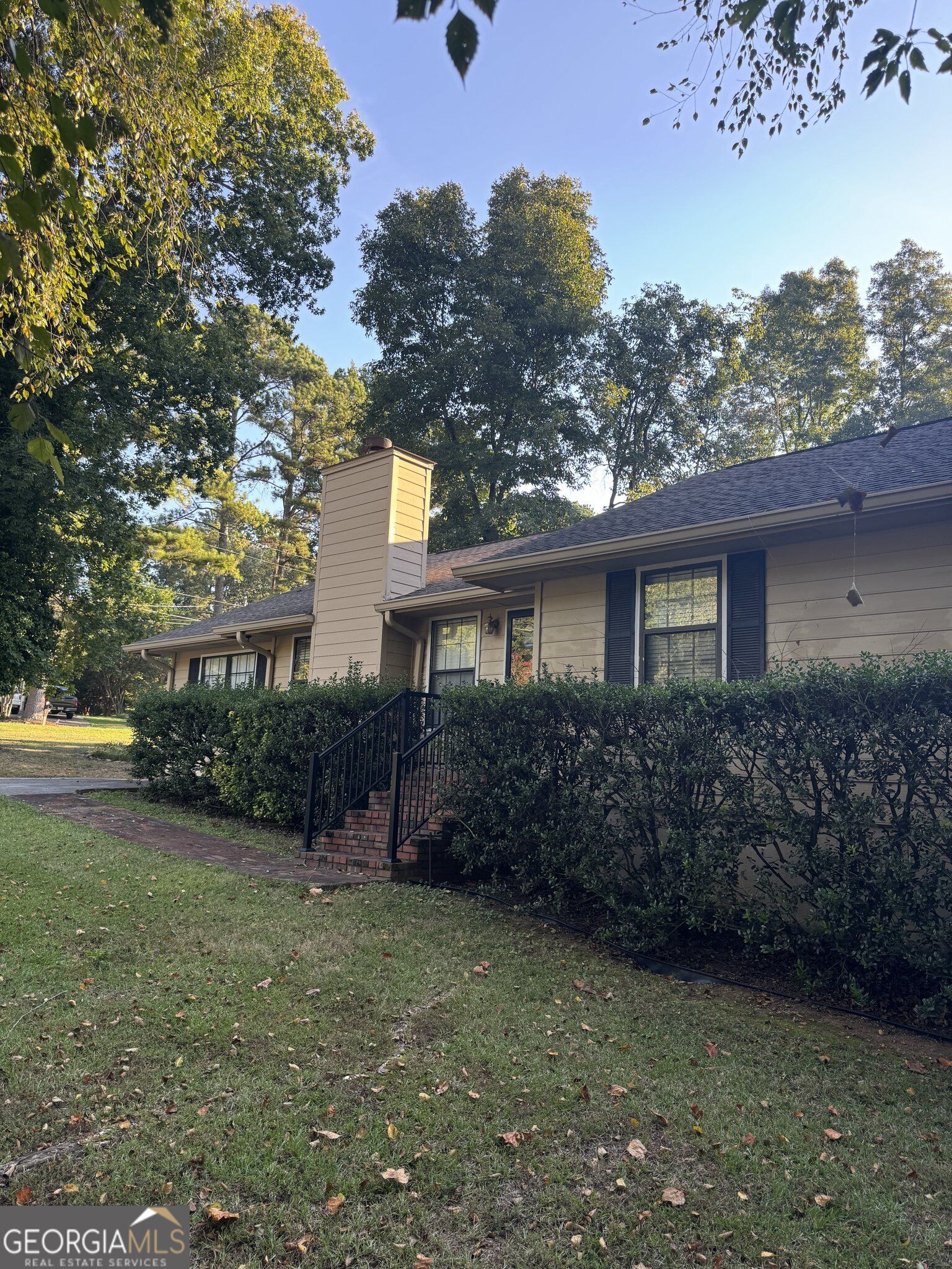 601 Ramblewood Place Property Photo 4