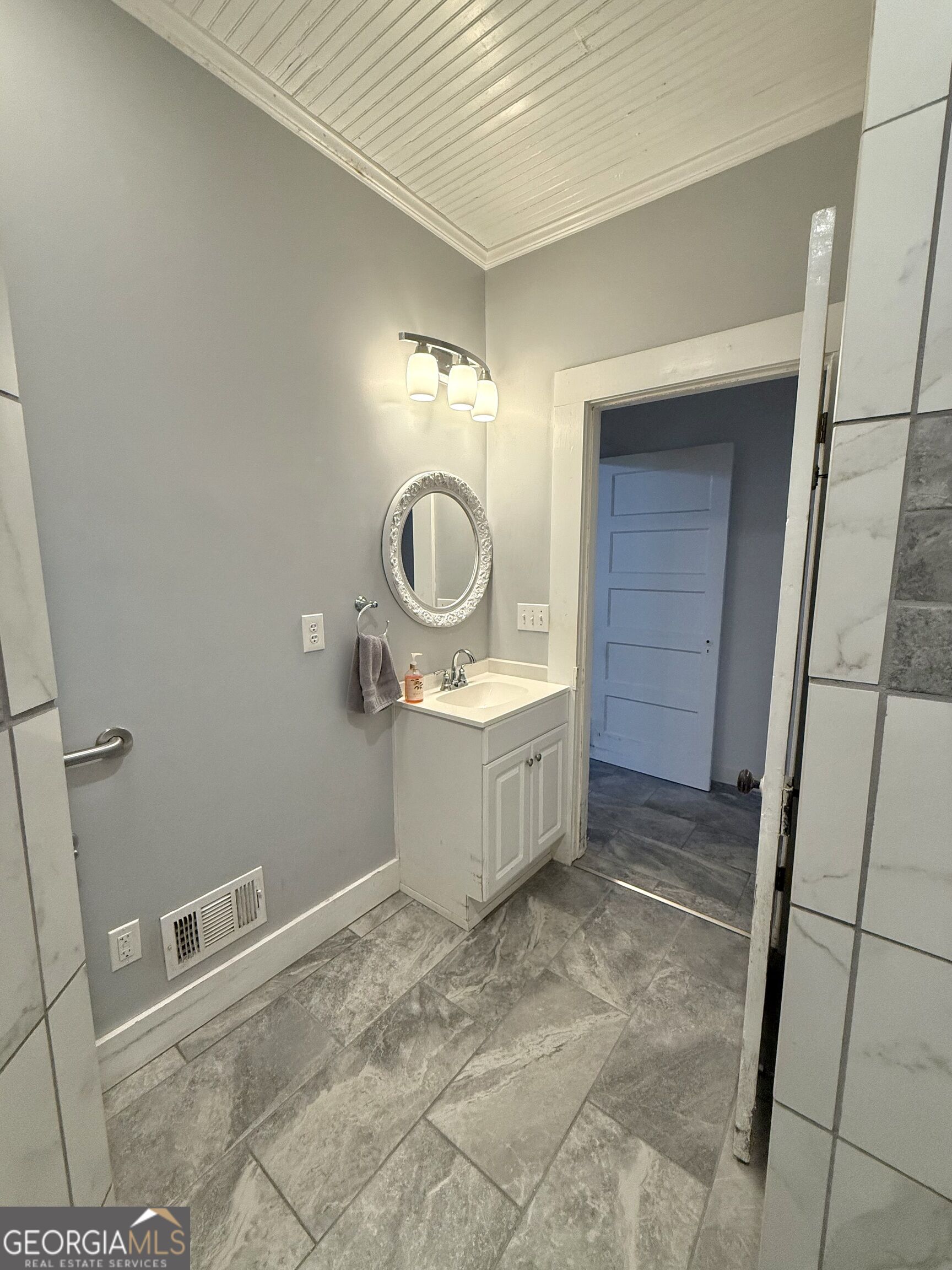40 Church Street Property Photo 40