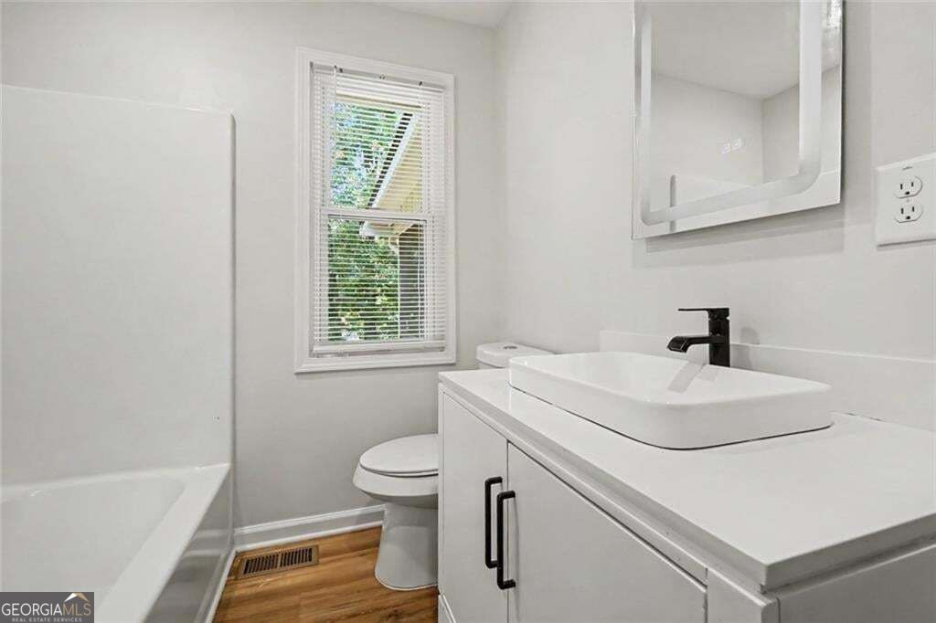 2426 Woodland Drive Nw Property Photo 8