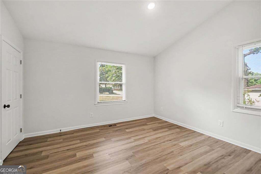 2426 Woodland Drive Nw Property Photo 9