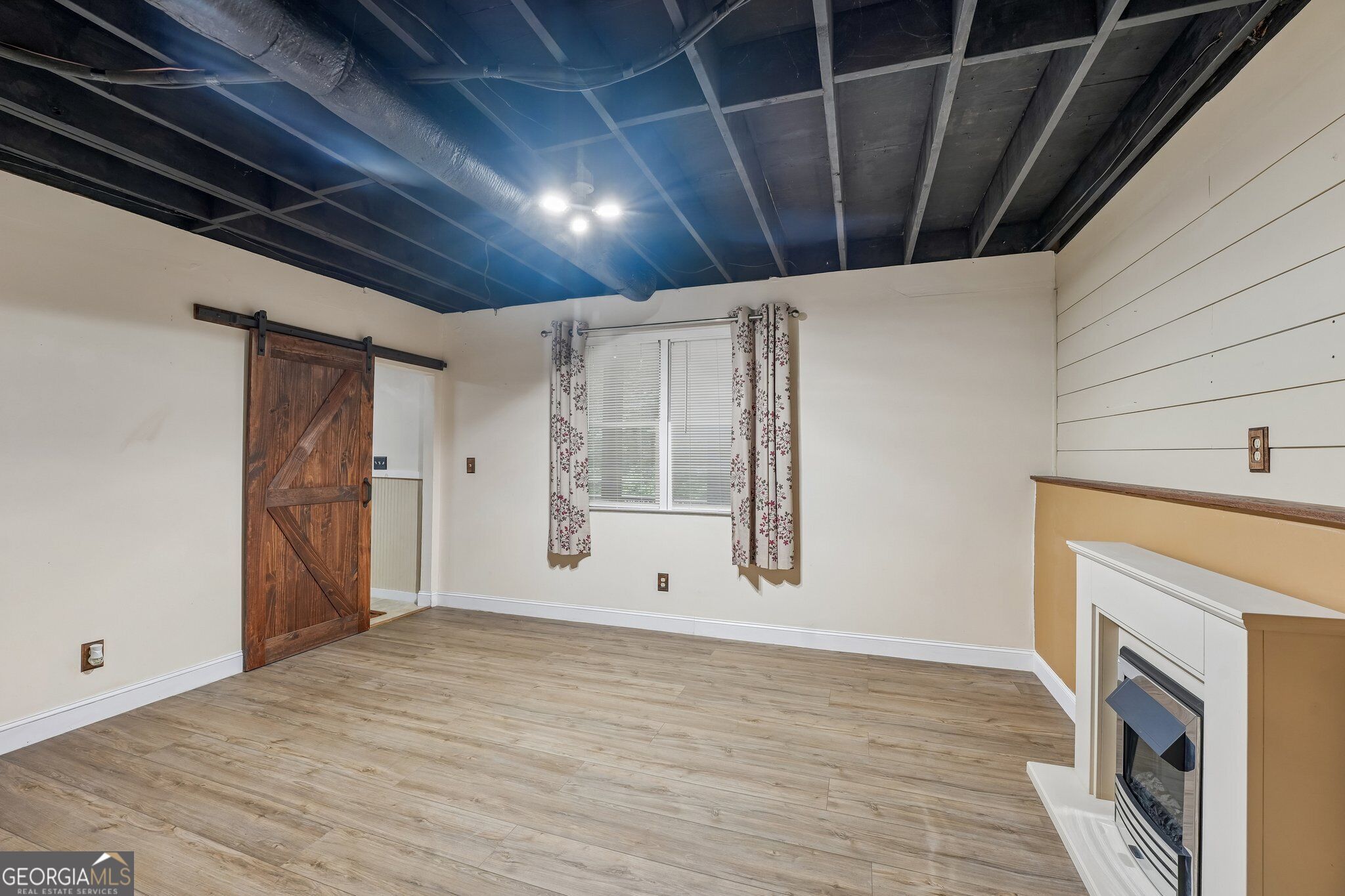 211 Hillside Drive Property Photo 43