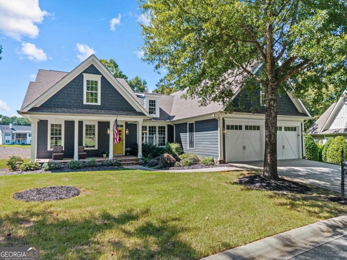 1021 Harbor Loop Property Photo 8