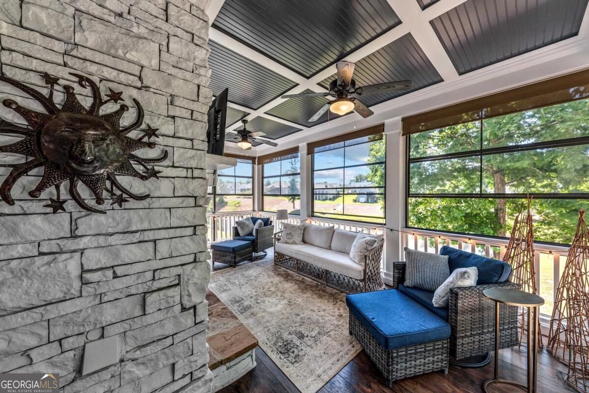1021 Harbor Loop Property Photo 30