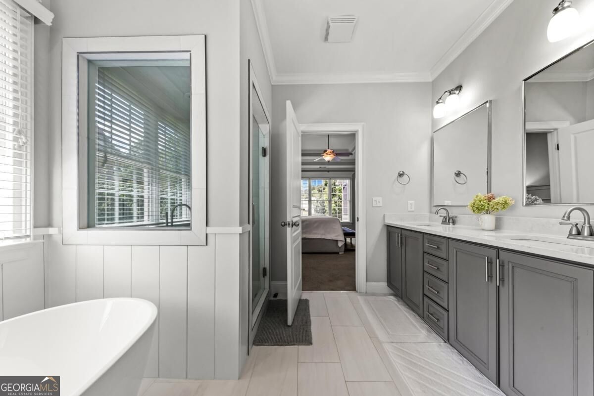 1021 Harbor Loop Property Photo 41