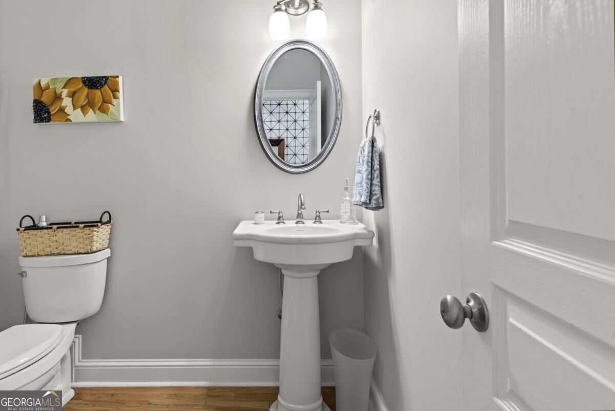 1021 Harbor Loop Property Photo 43