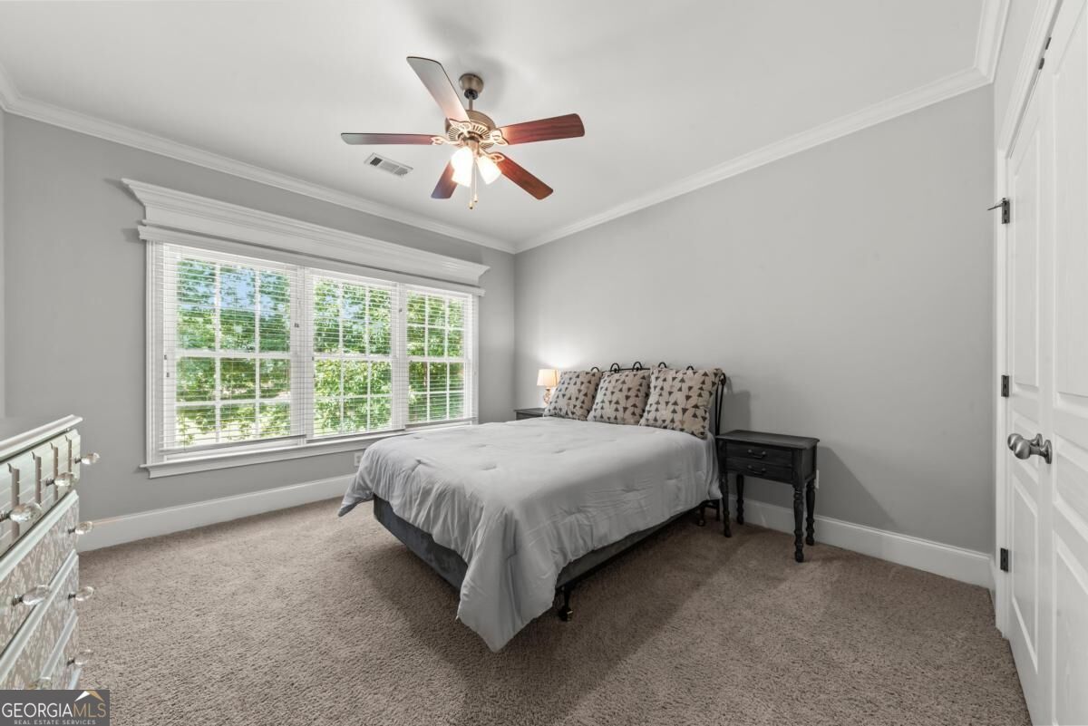 1021 Harbor Loop Property Photo 47