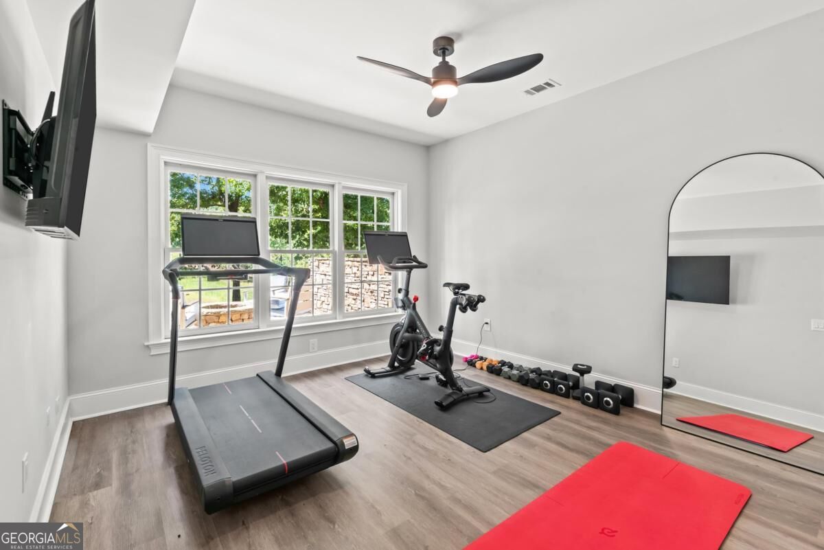 1021 Harbor Loop Property Photo 60
