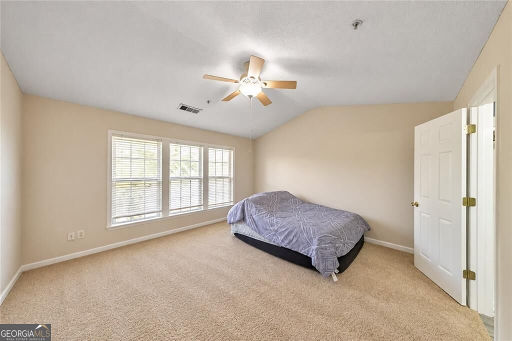 244 Regent Square Property Photo 11