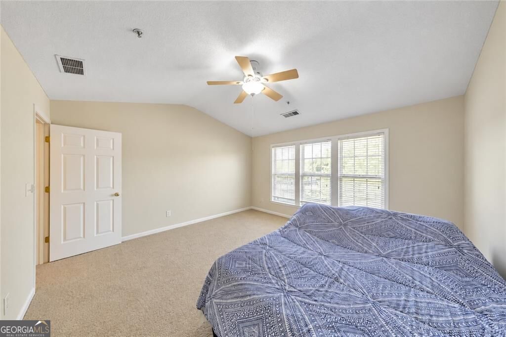 244 Regent Square Property Photo 12