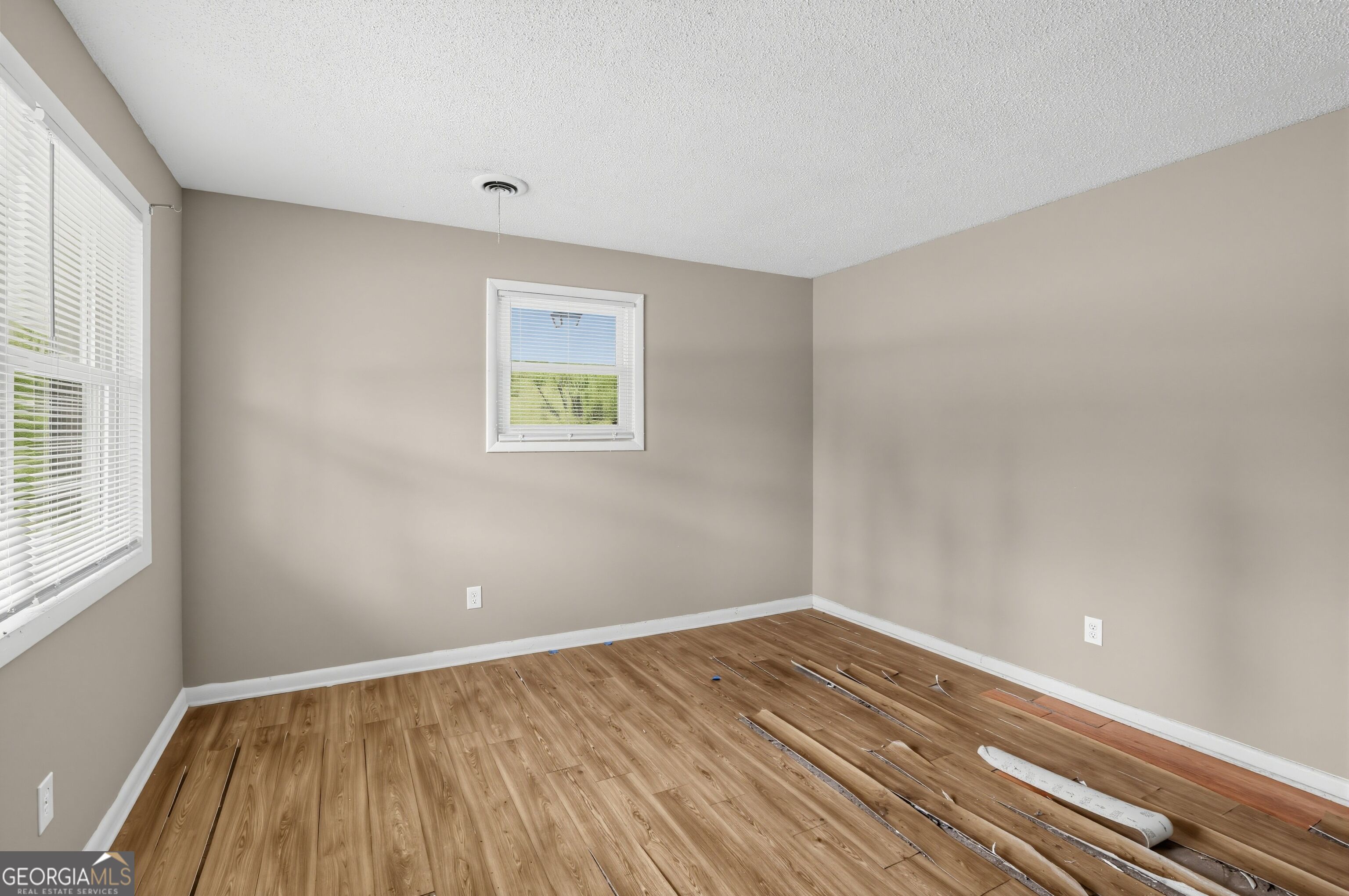 2342 Prague Court Property Photo 13