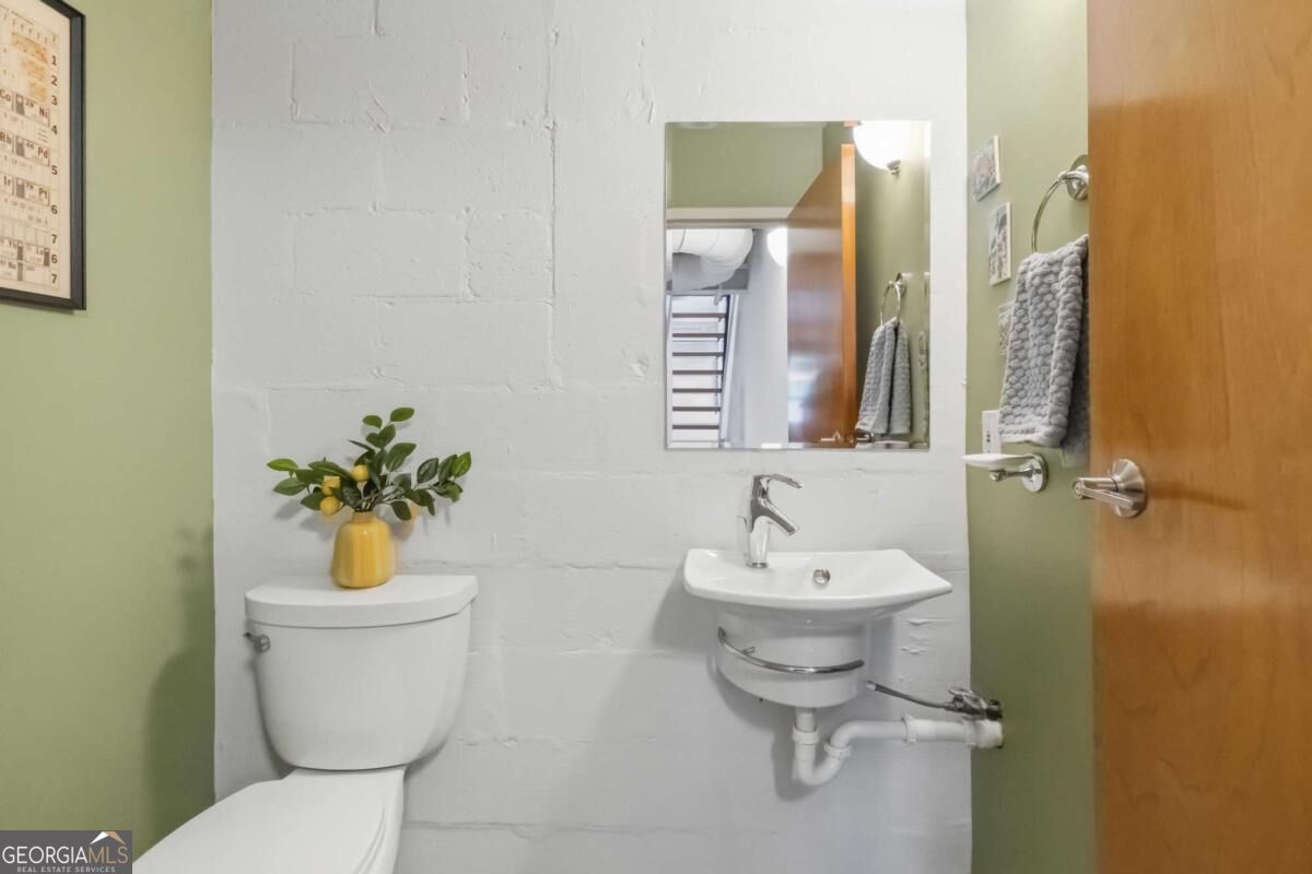 1791 Harper Street Nw # F Property Photo 9