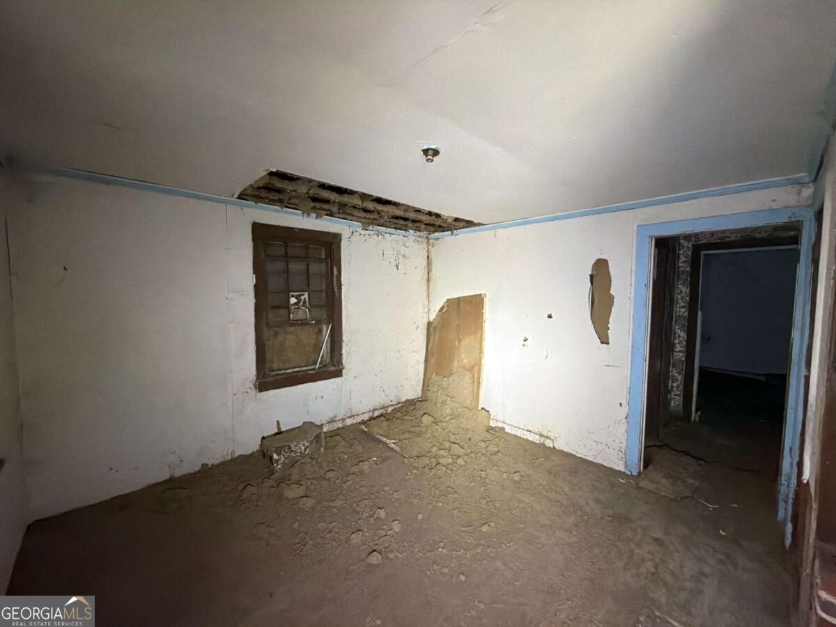 1450 May Avenue Property Photo 4