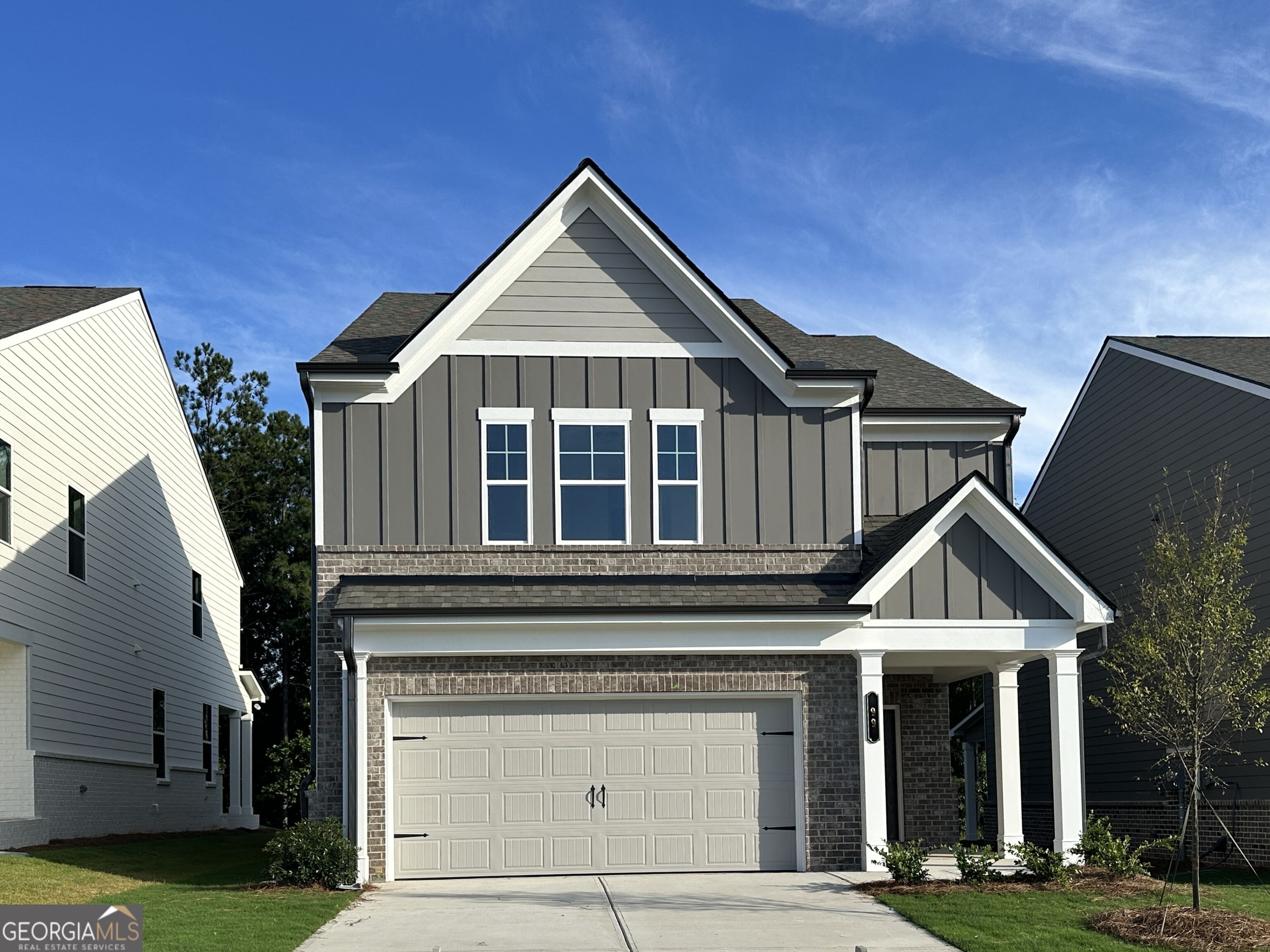 99 Avian Way Property Photo 1