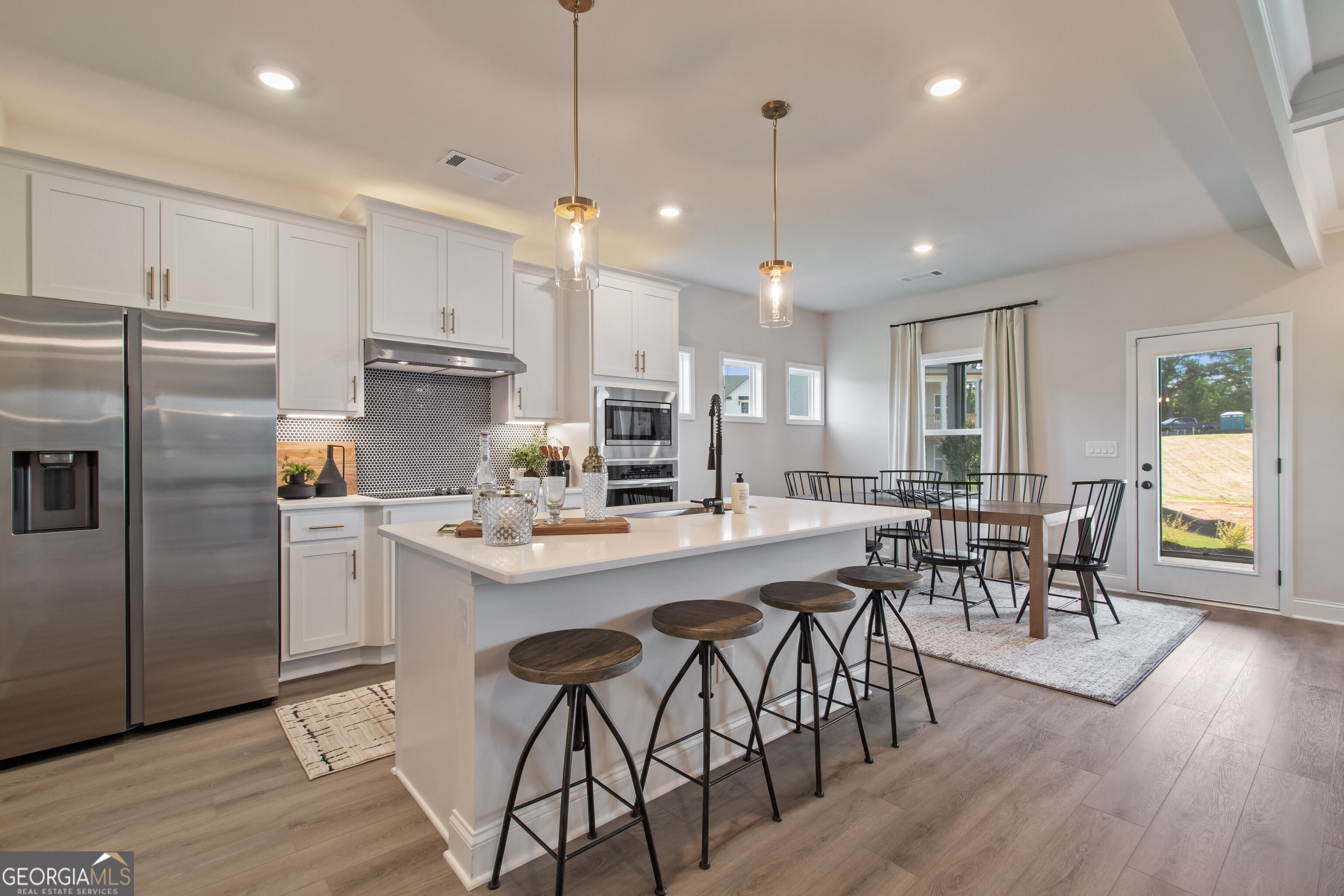 99 Avian Way Property Photo 7