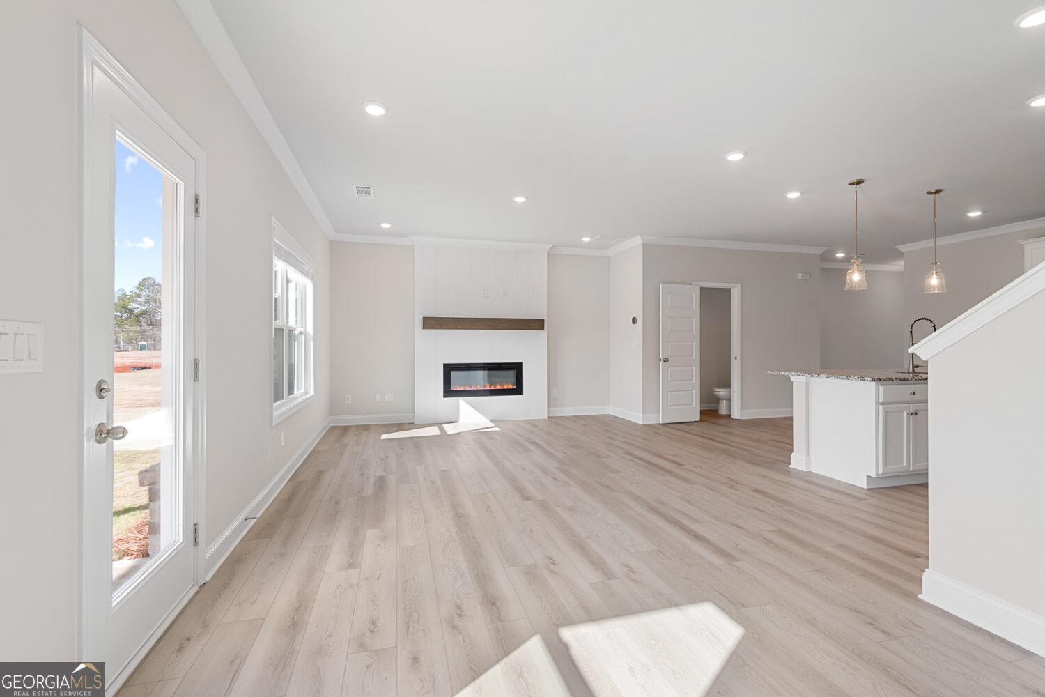 101 Avian Way Property Photo 9