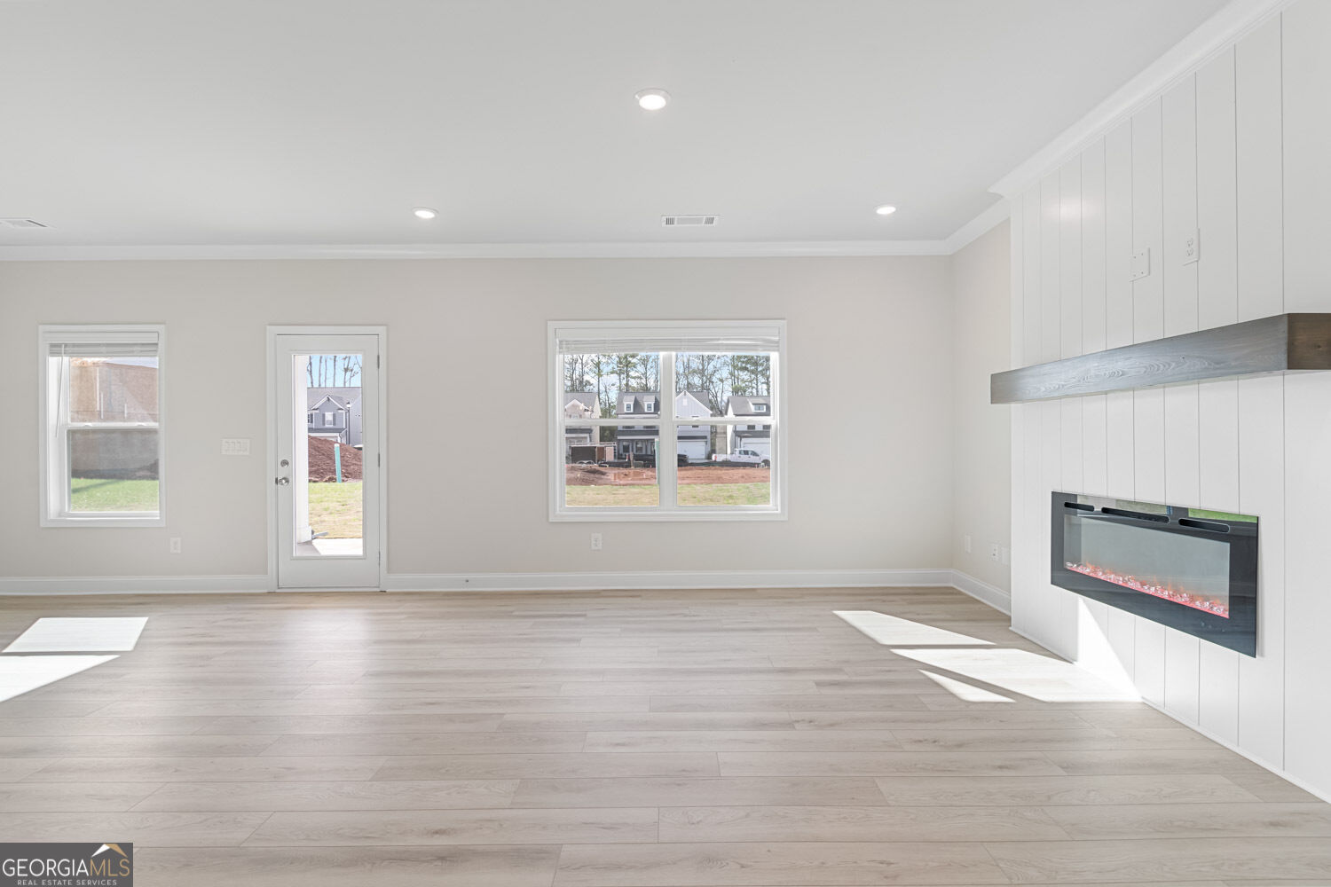 101 Avian Way Property Photo 10