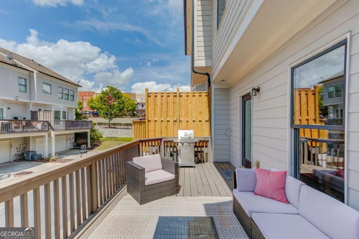 3946 Boston Common Street Property Photo 6