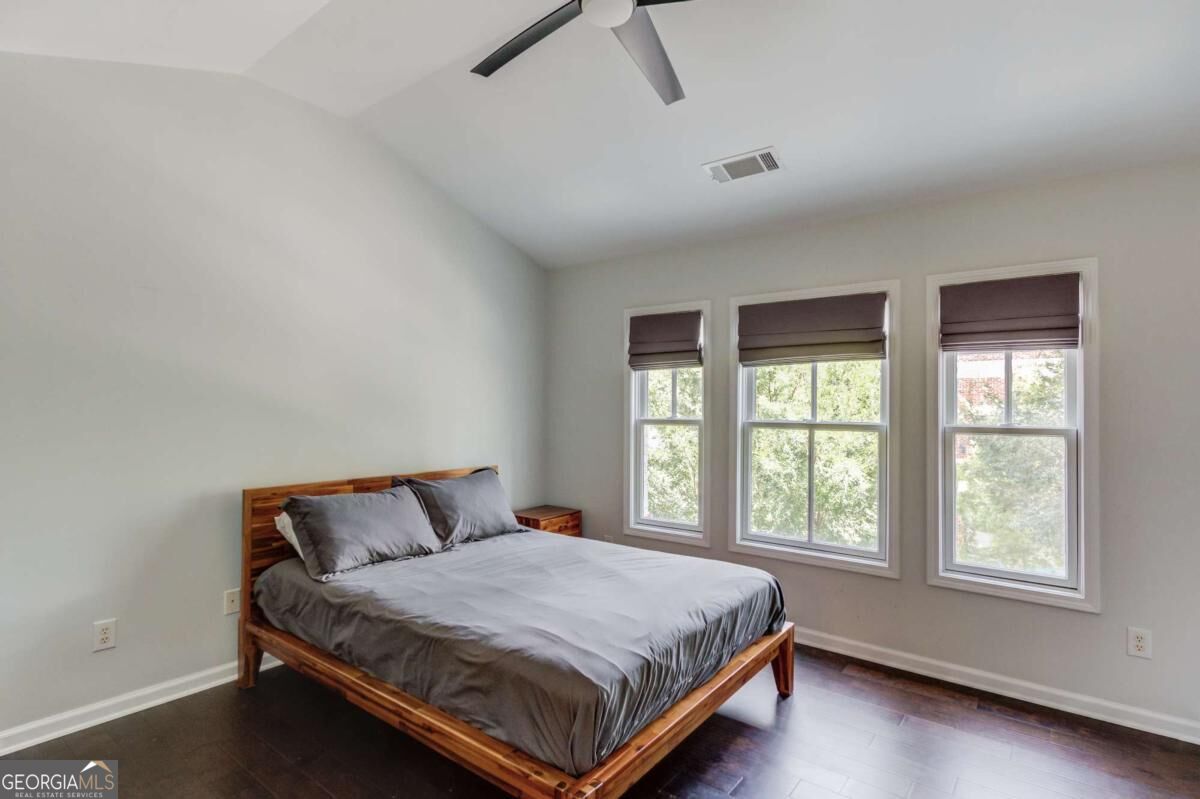 3946 Boston Common Street Property Photo 32