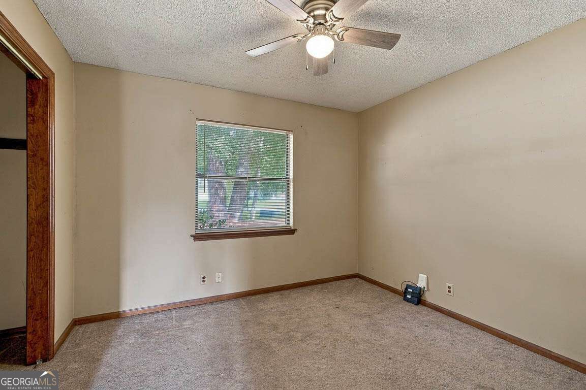 113 Pineneedle Court Property Photo 12