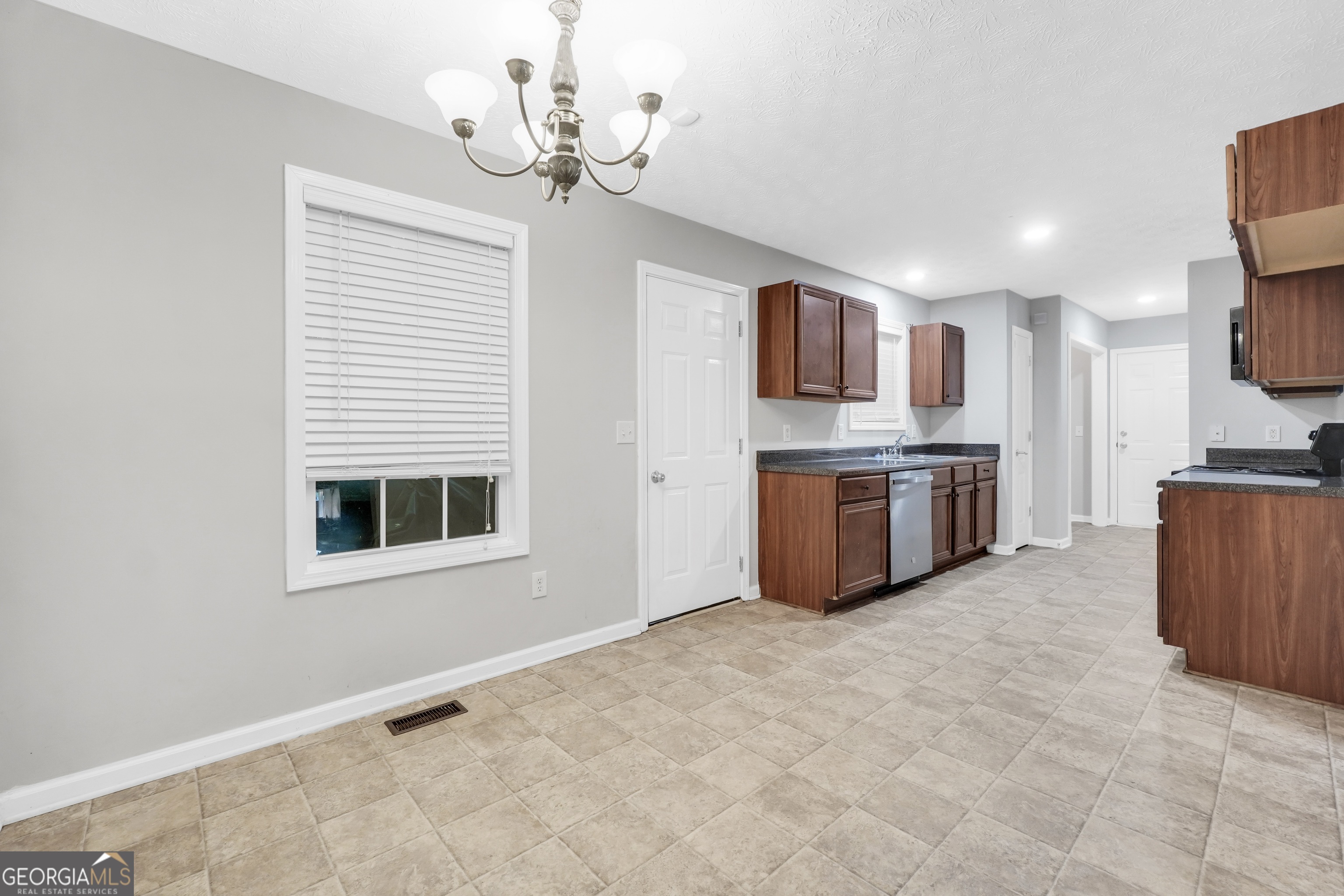 268 W Mourning Dove Court Property Photo 16