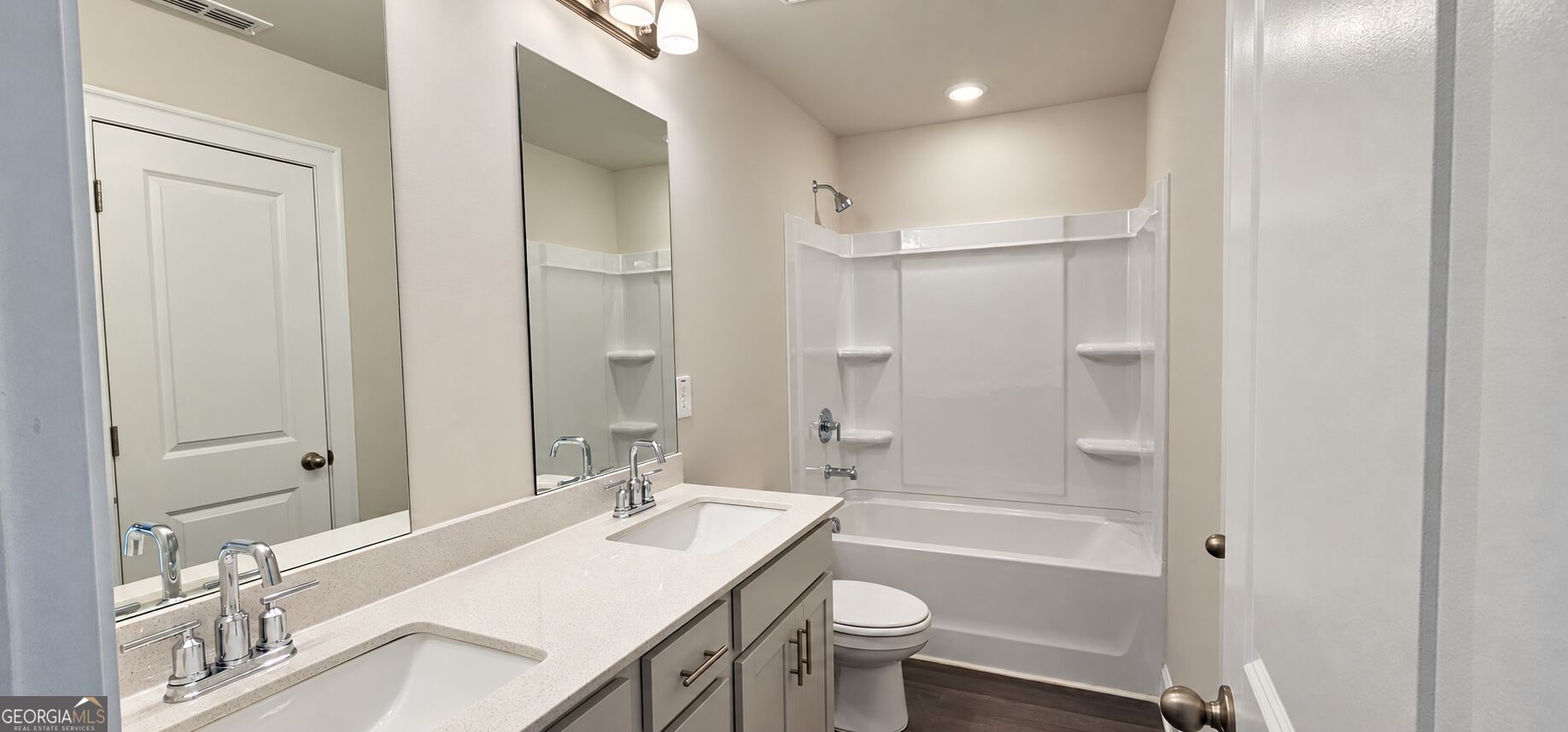 2836 Devon Vale Street Property Photo 13
