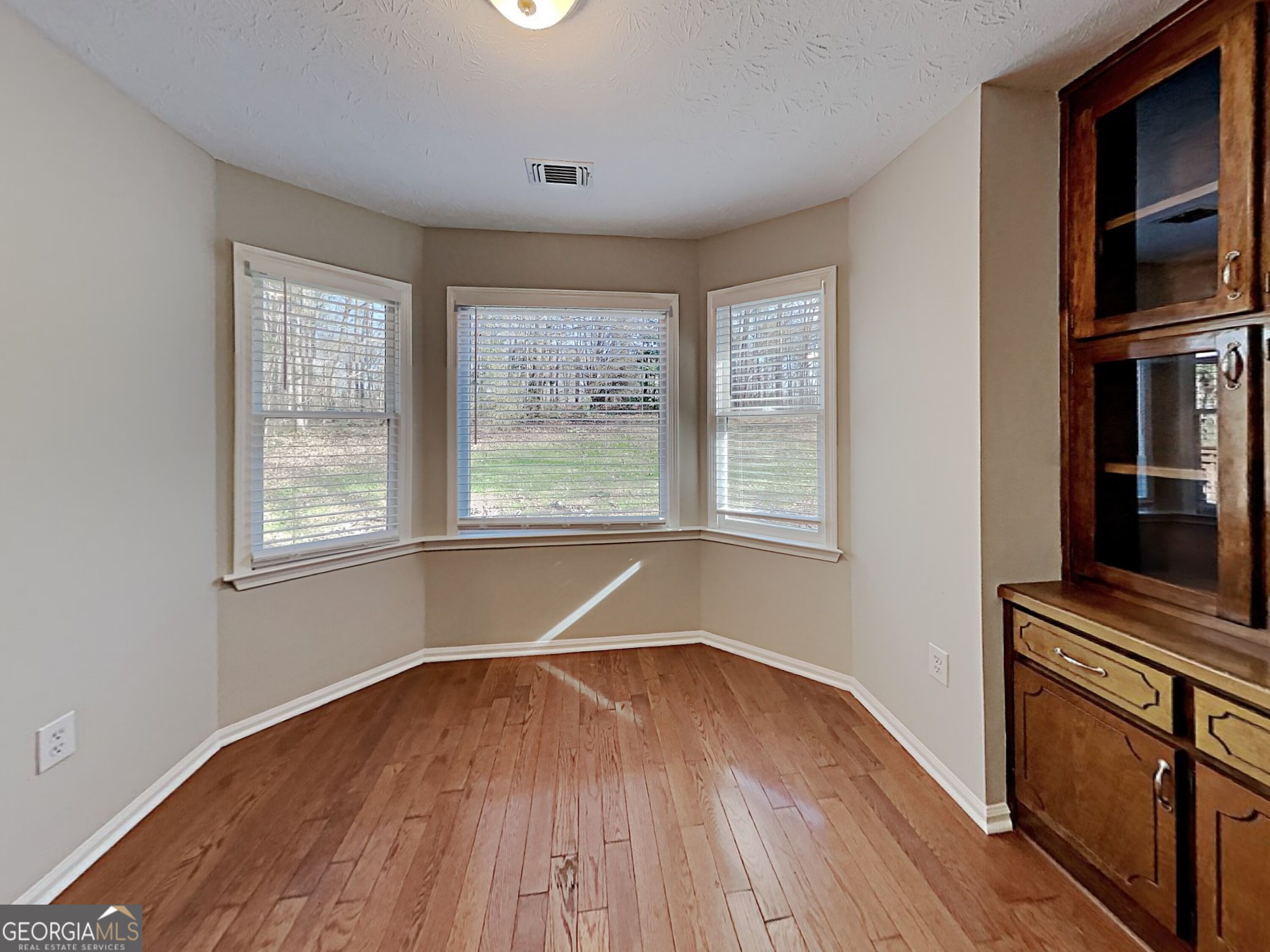410 Southmoor Circle Property Photo 8