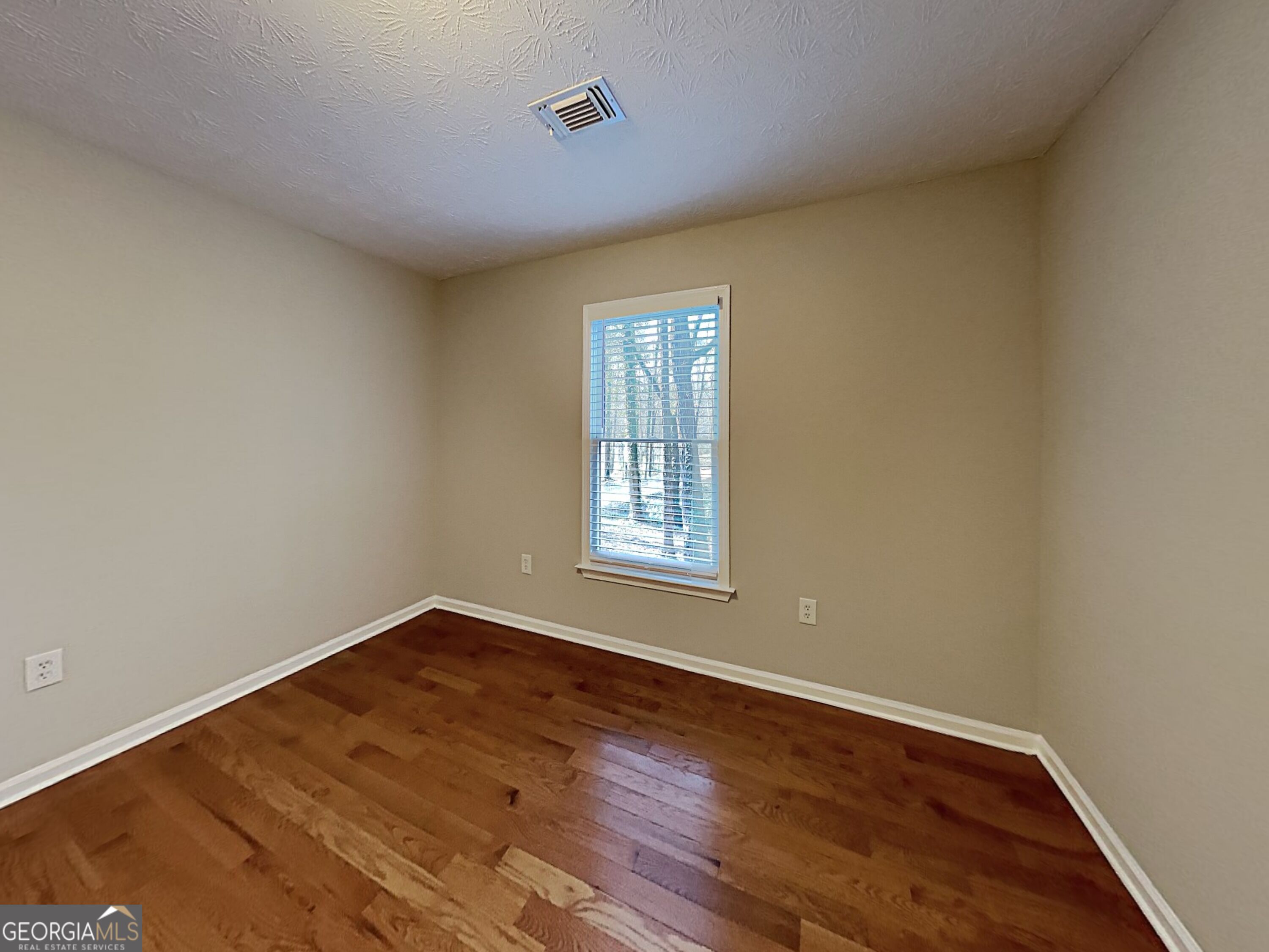 410 Southmoor Circle Property Photo 12