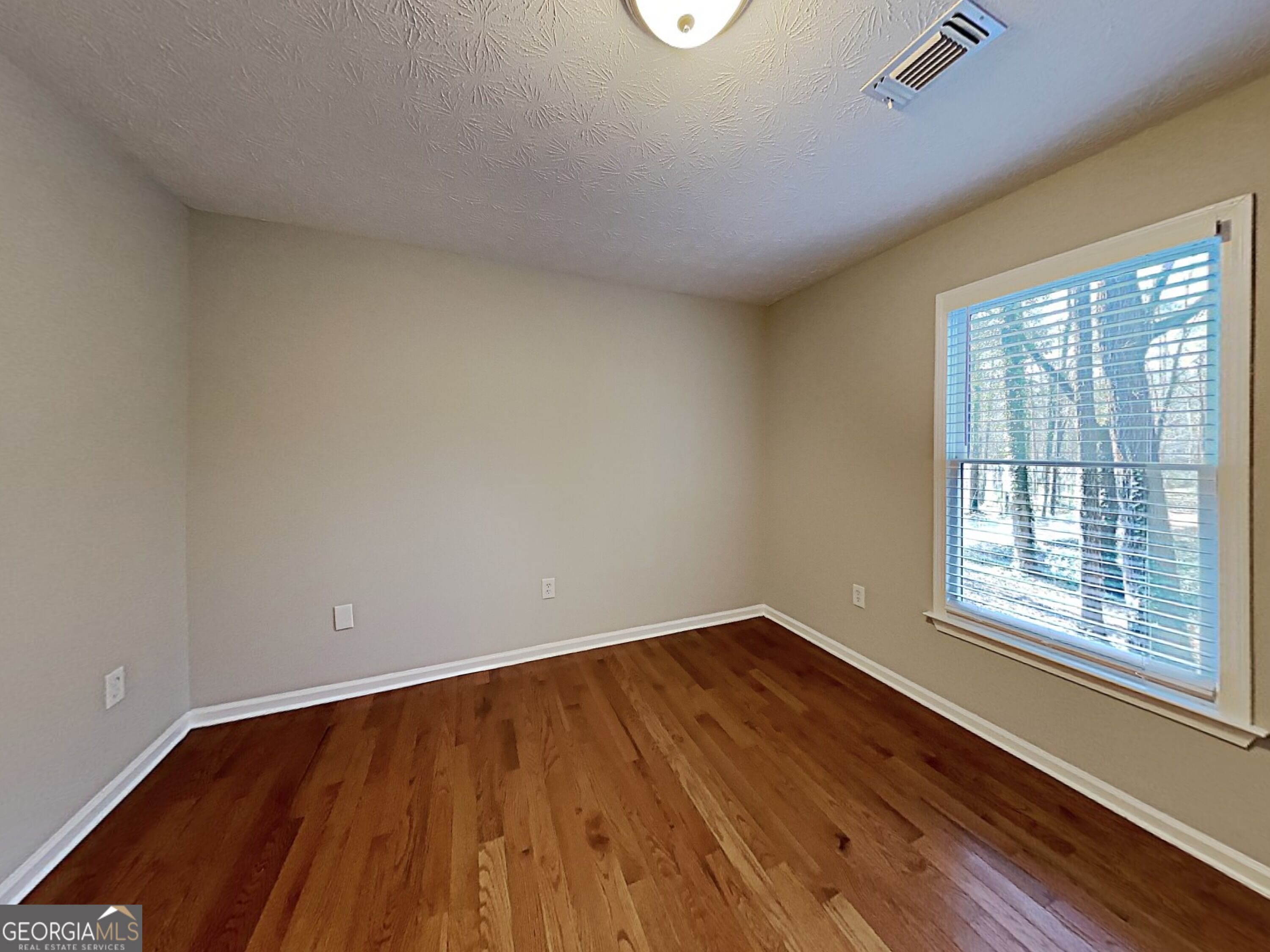 410 Southmoor Circle Property Photo 13