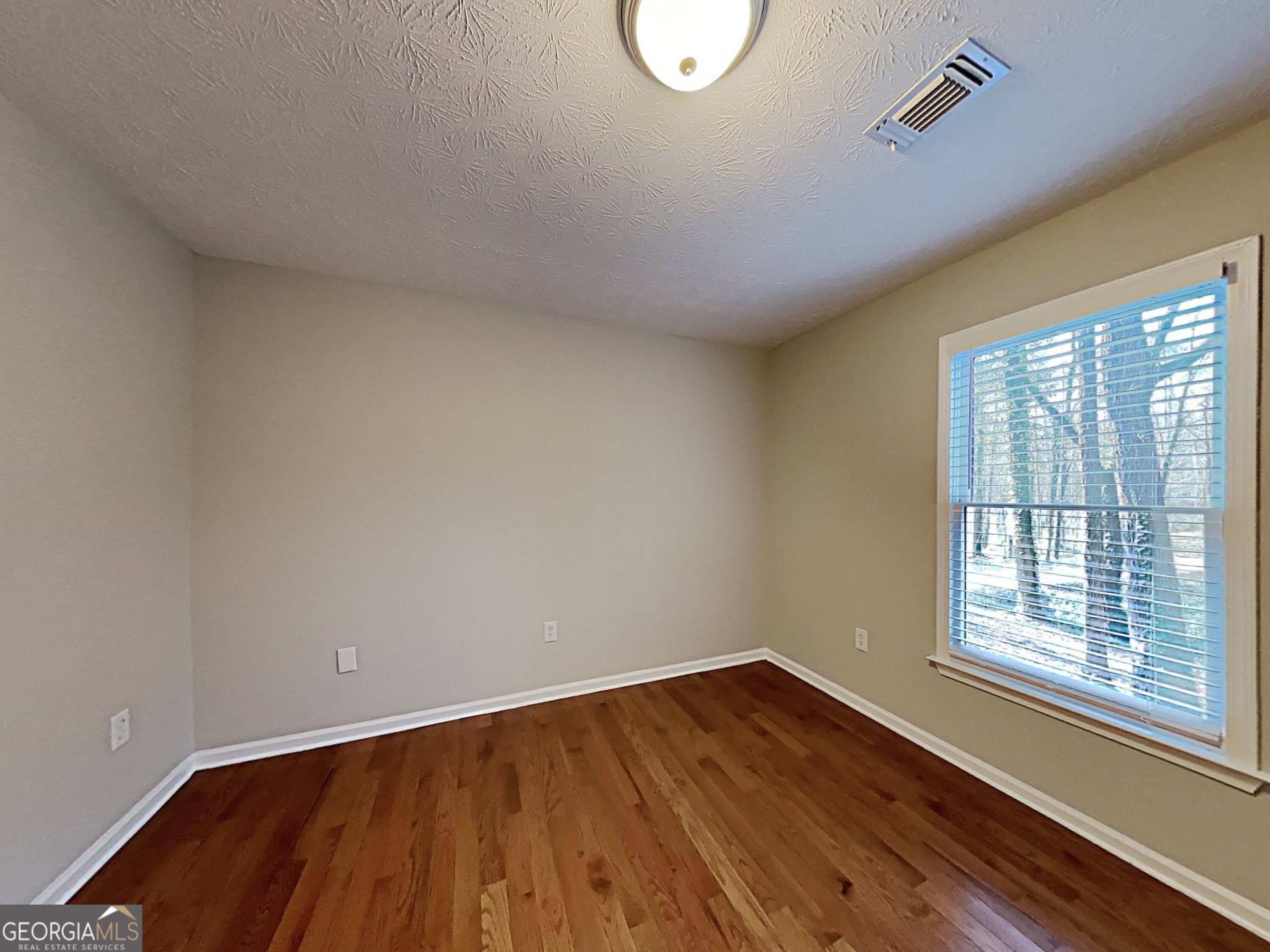 410 Southmoor Circle Property Photo 14