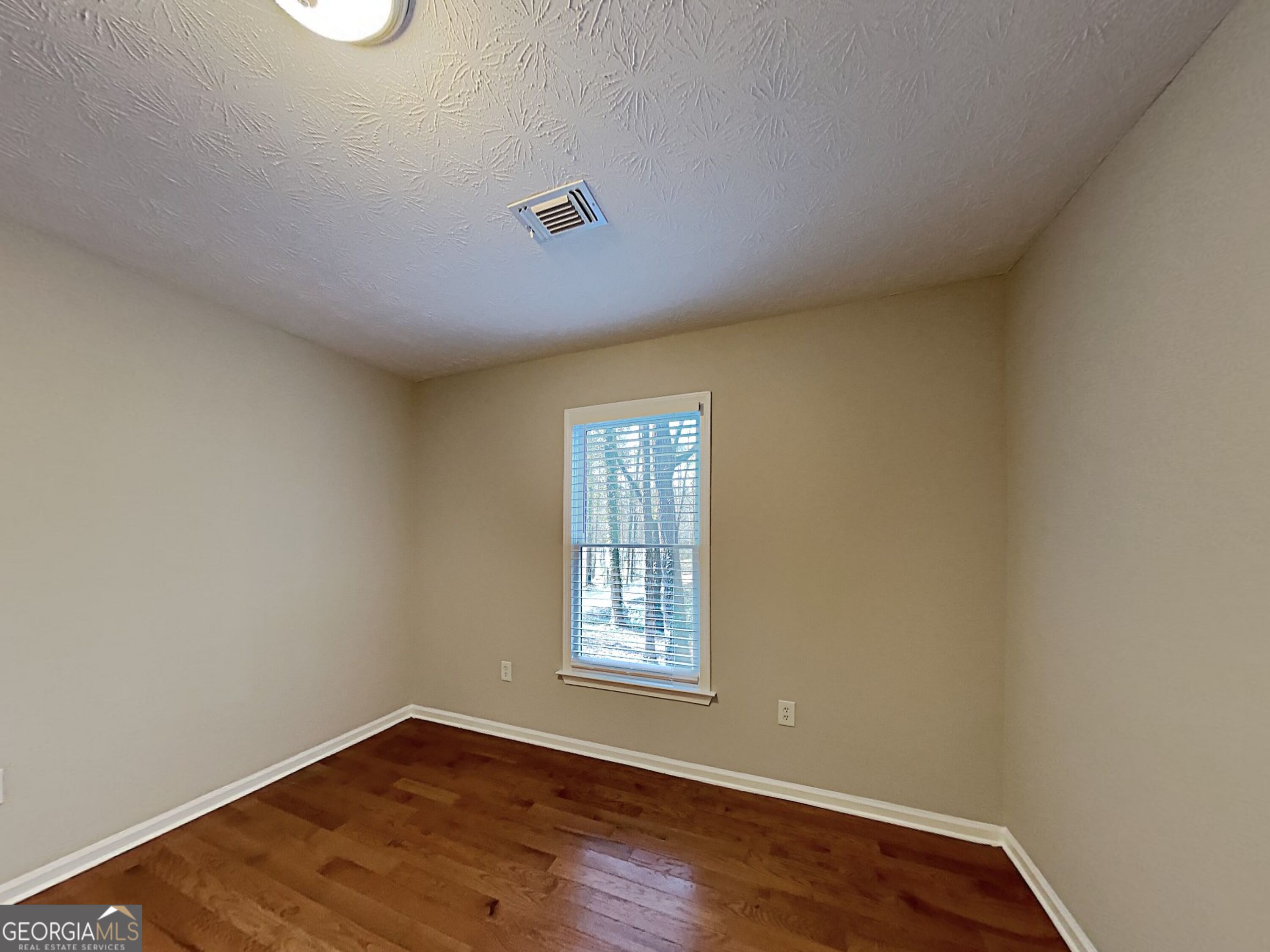 410 Southmoor Circle Property Photo 17