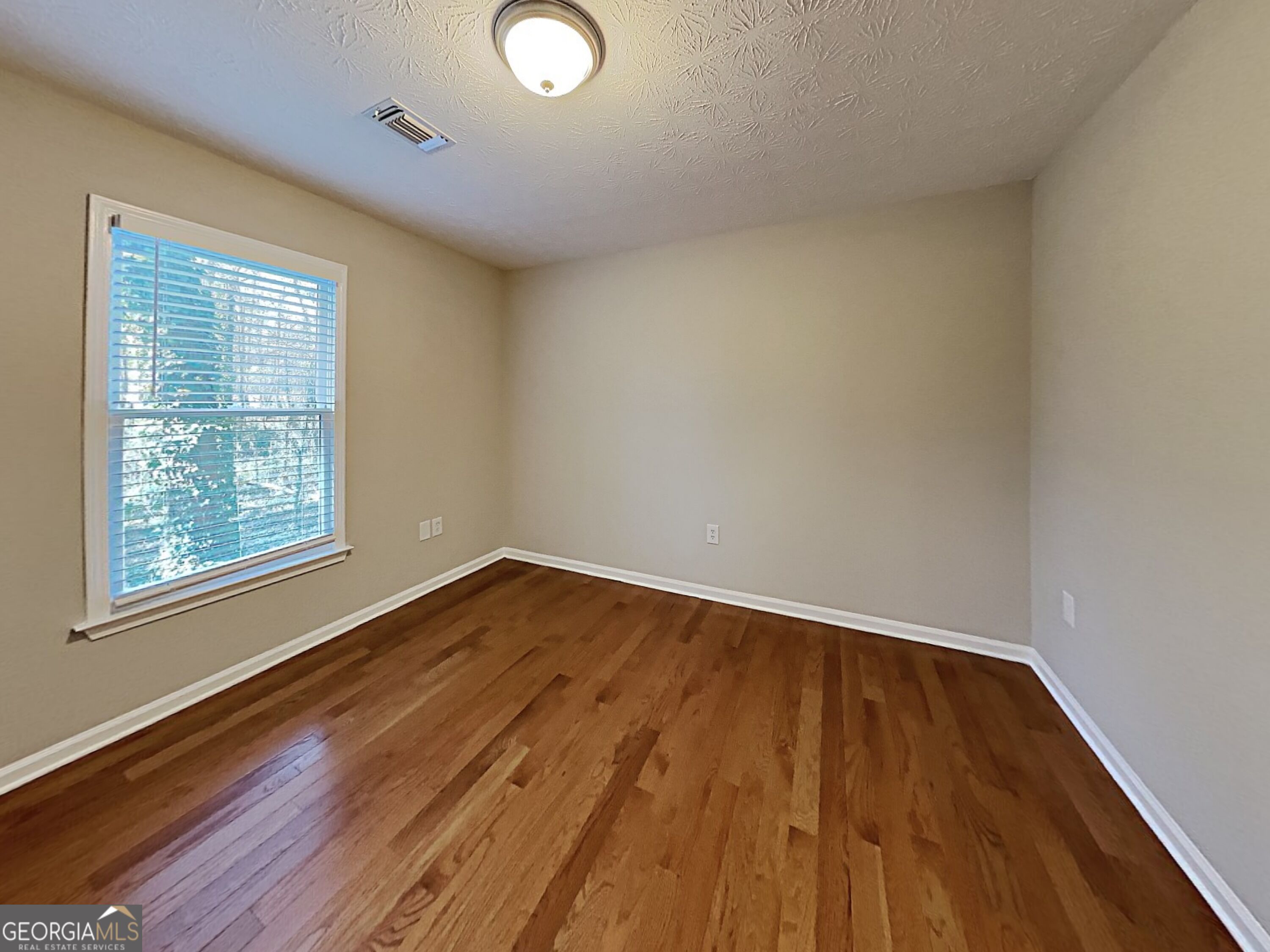 410 Southmoor Circle Property Photo 18