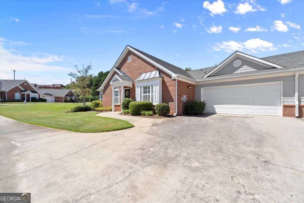 205 Somerton Place Property Photo 4