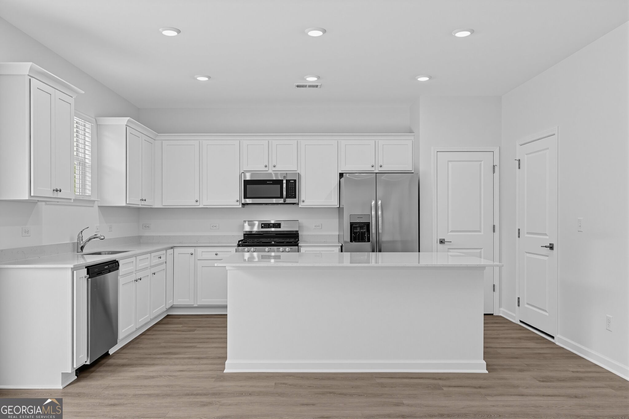 19 Shoal Court Property Photo 6